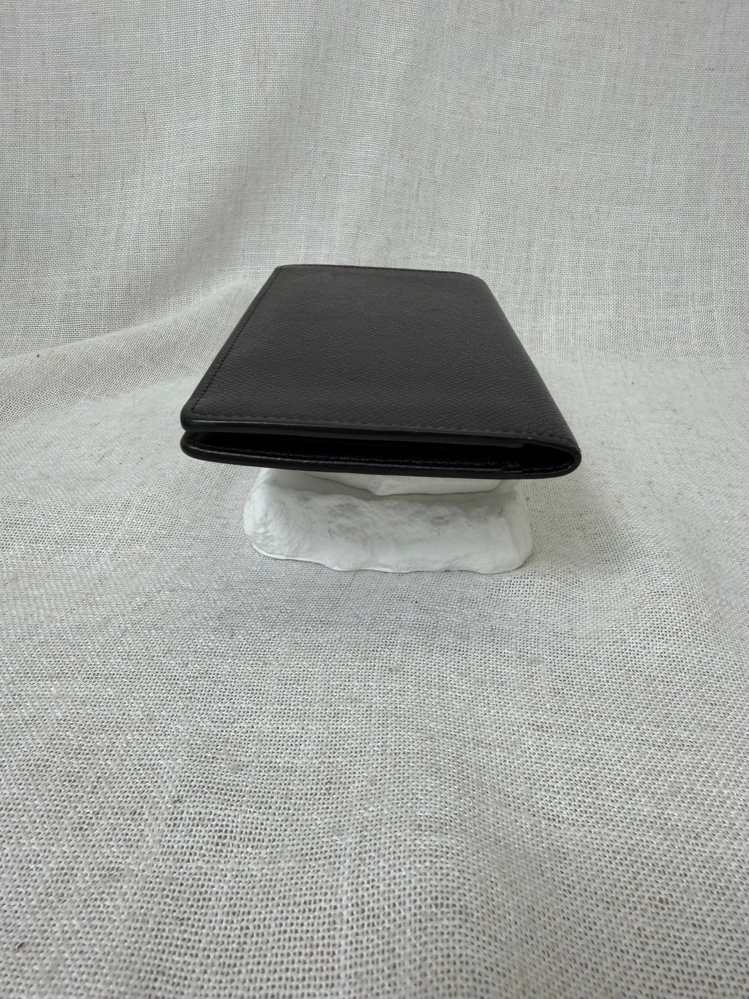 Louis Vuitton Black Taiga Leather Wallet 