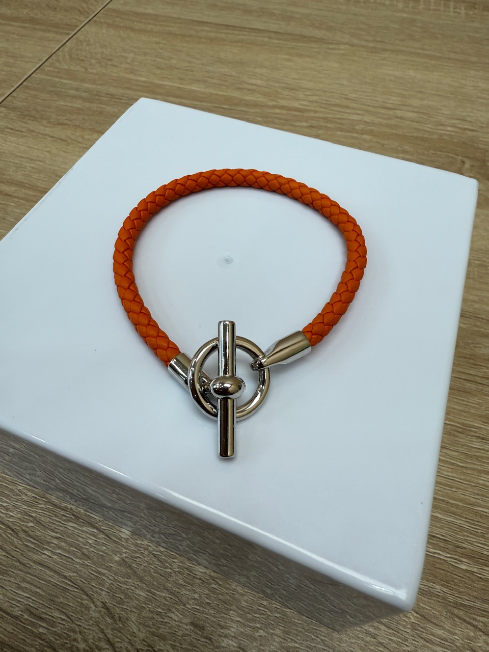 LIKE NEW- Hermes Orange Leather Glenan Bracelet