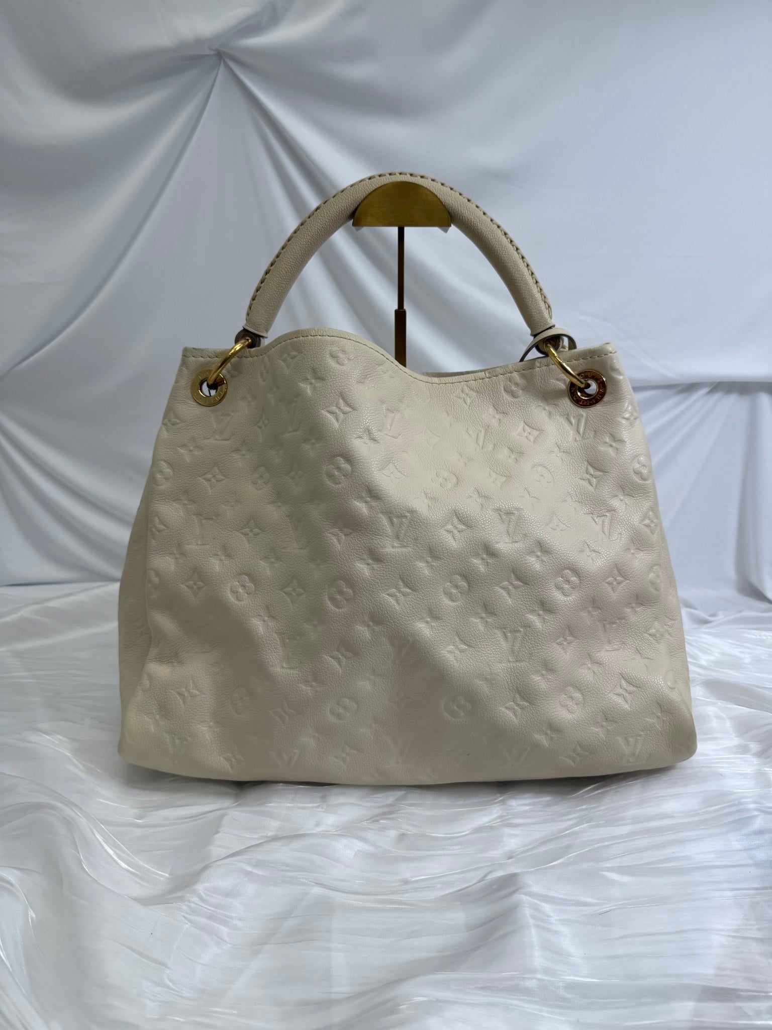 Louis Vuitton Empreinte Cream Artsy MM Bag