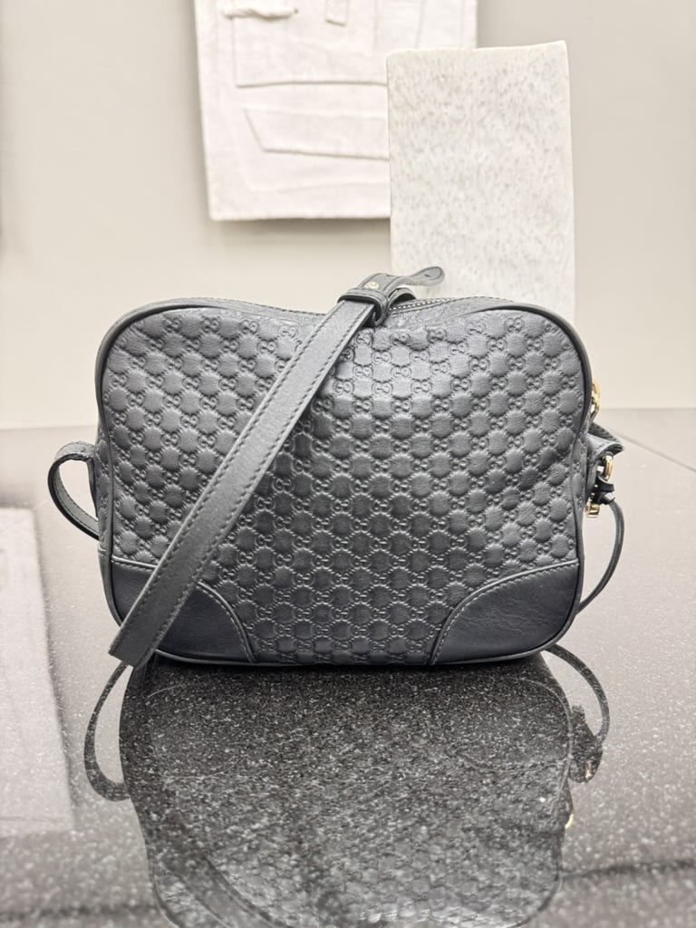 Gucci Black Microguccissima Leather Bree Messenger Mini Shoulder Bag