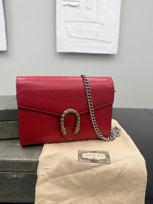 Gucci Red Grained Leather Dionysus Wallet On A Chain
