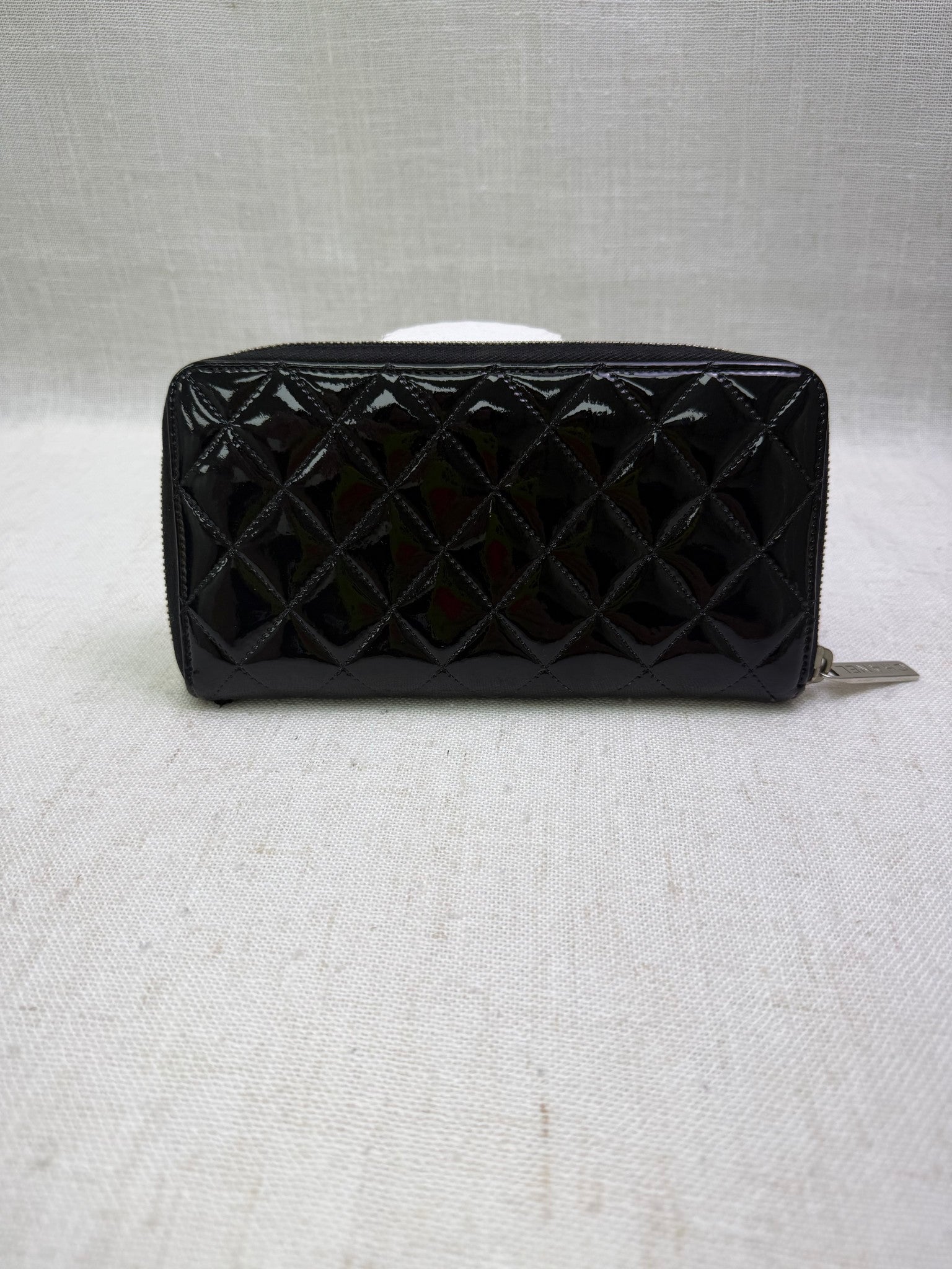 Chanel Black Quilted Patent Leather Zippy Wallet