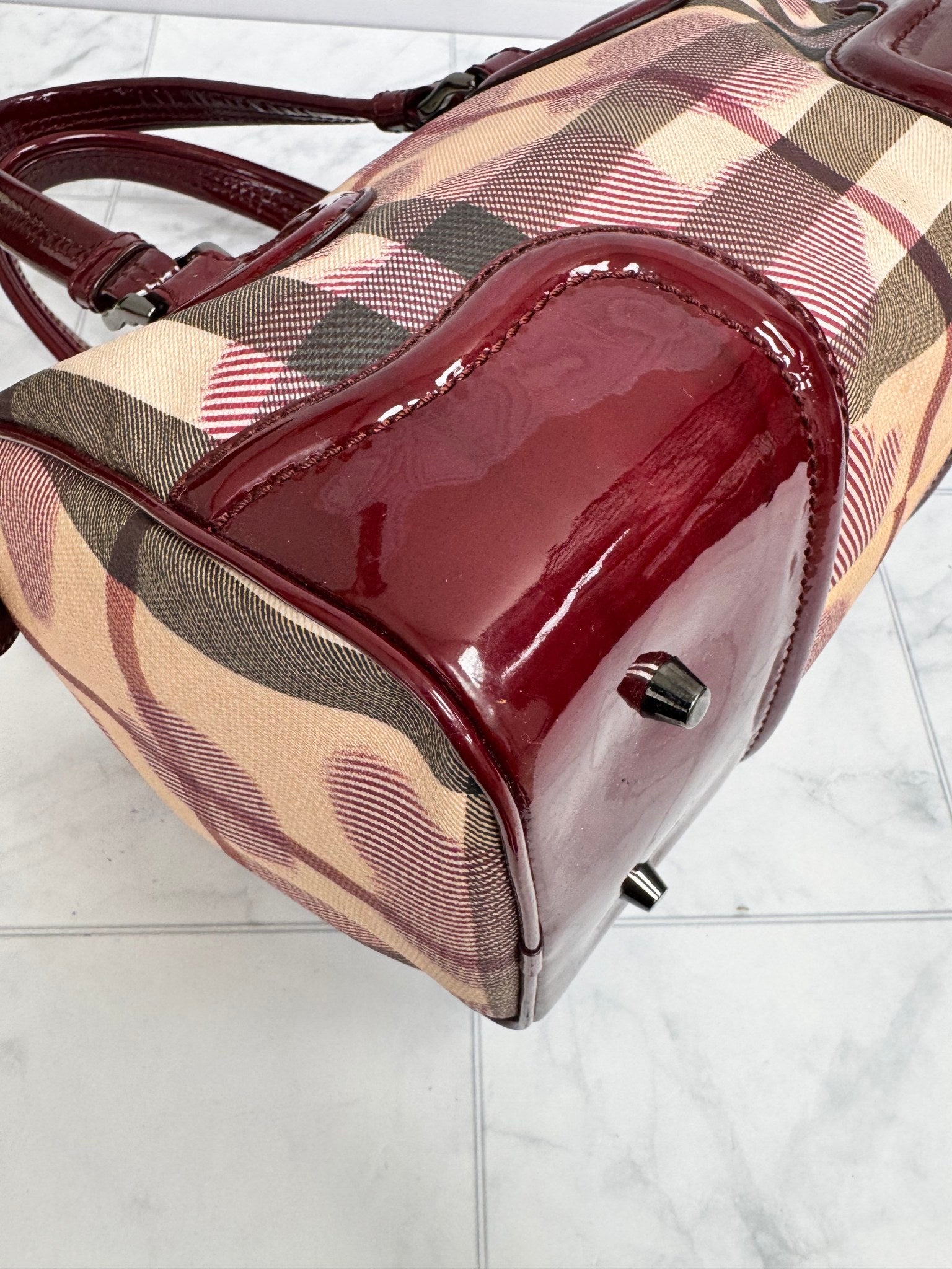 Burberry Burgundy Hearts House Check With Patent Leather Boston Bag