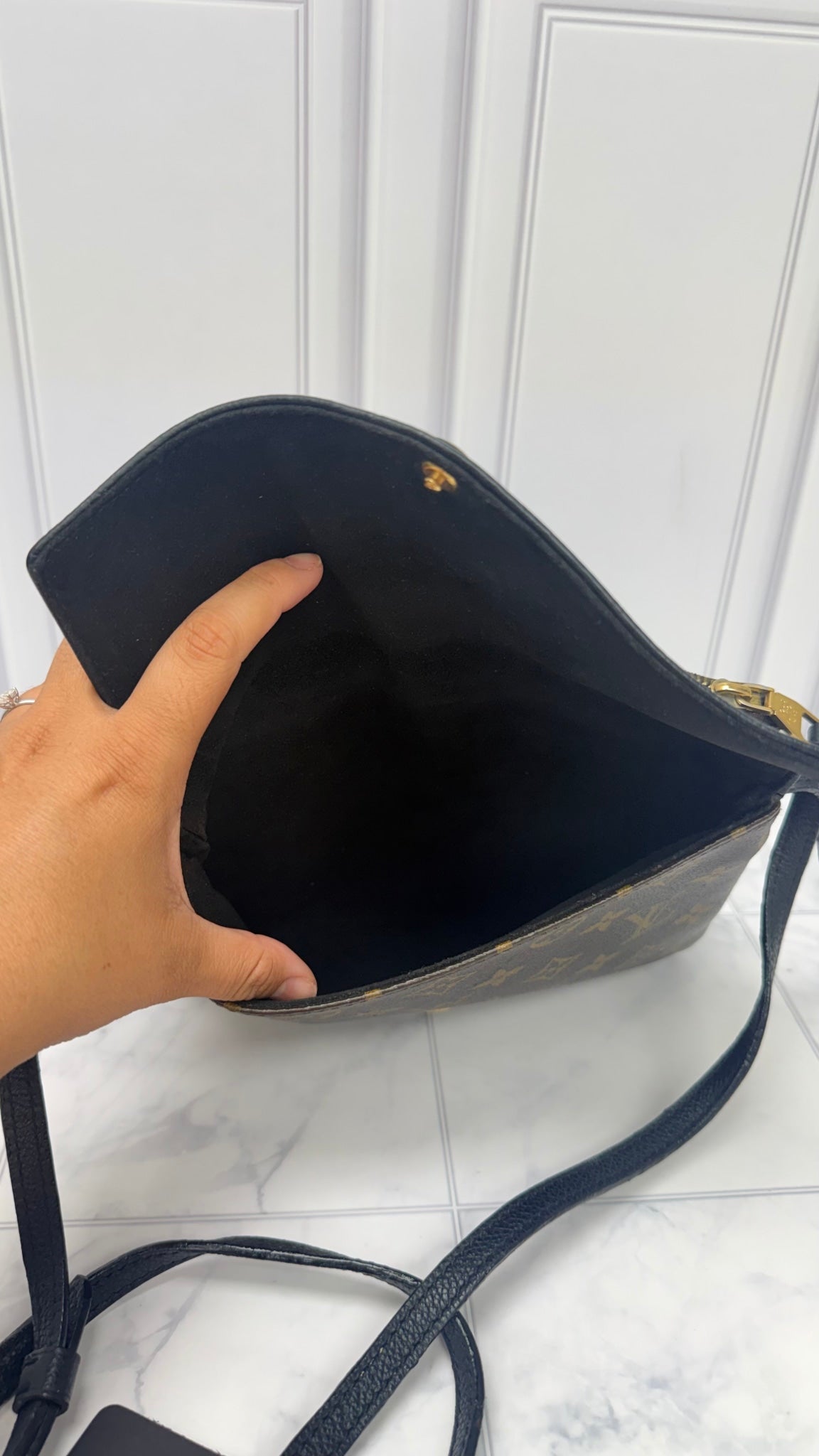 Louis Vuitton Monogram Black Leather Twice Pochette Crossbody Bag 