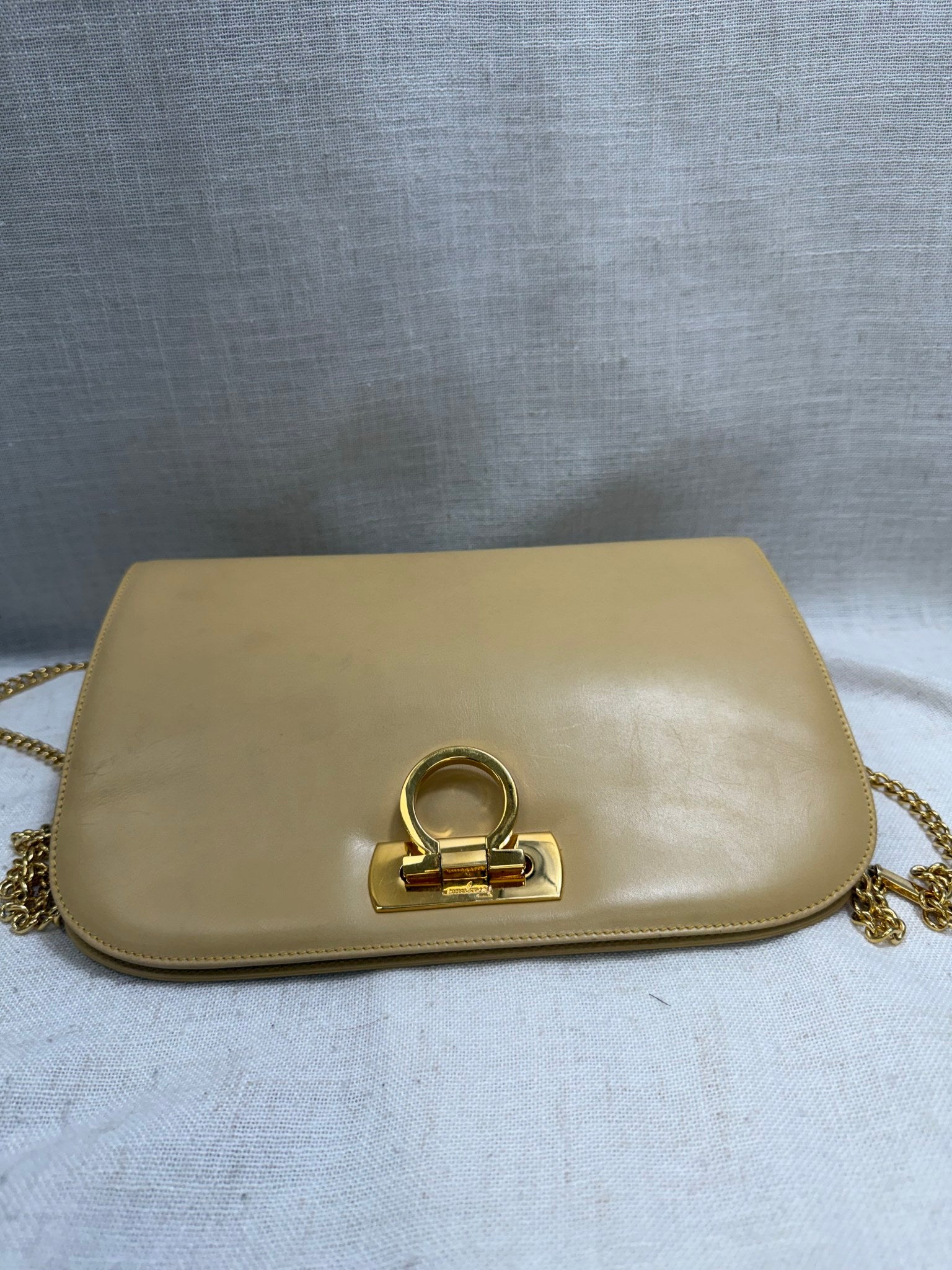 Salvatore Ferragamo Beige Leather Chain Shoulder Bag