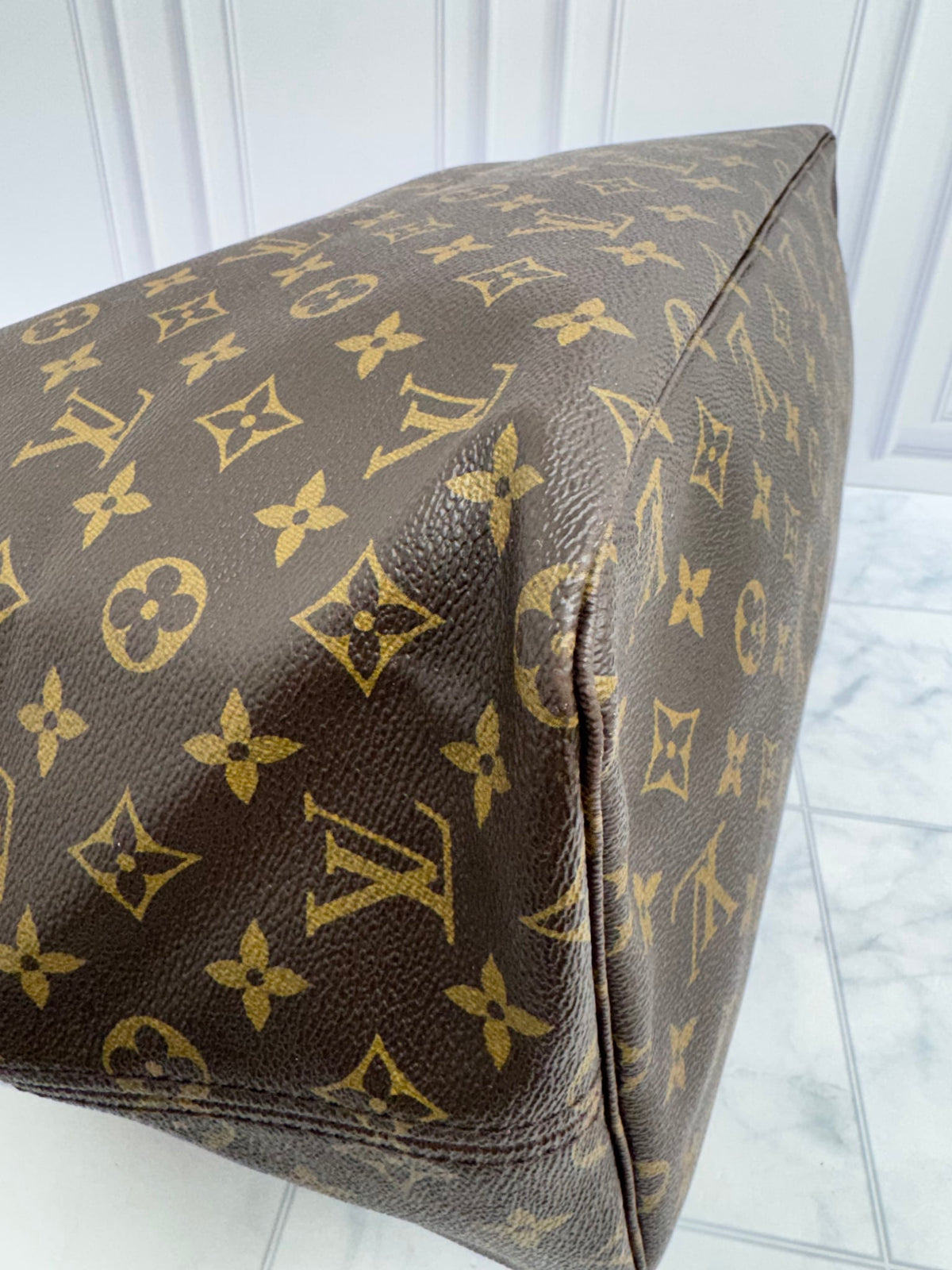 Louis Vuitton Monogram Neverfull Tote Bag GM 