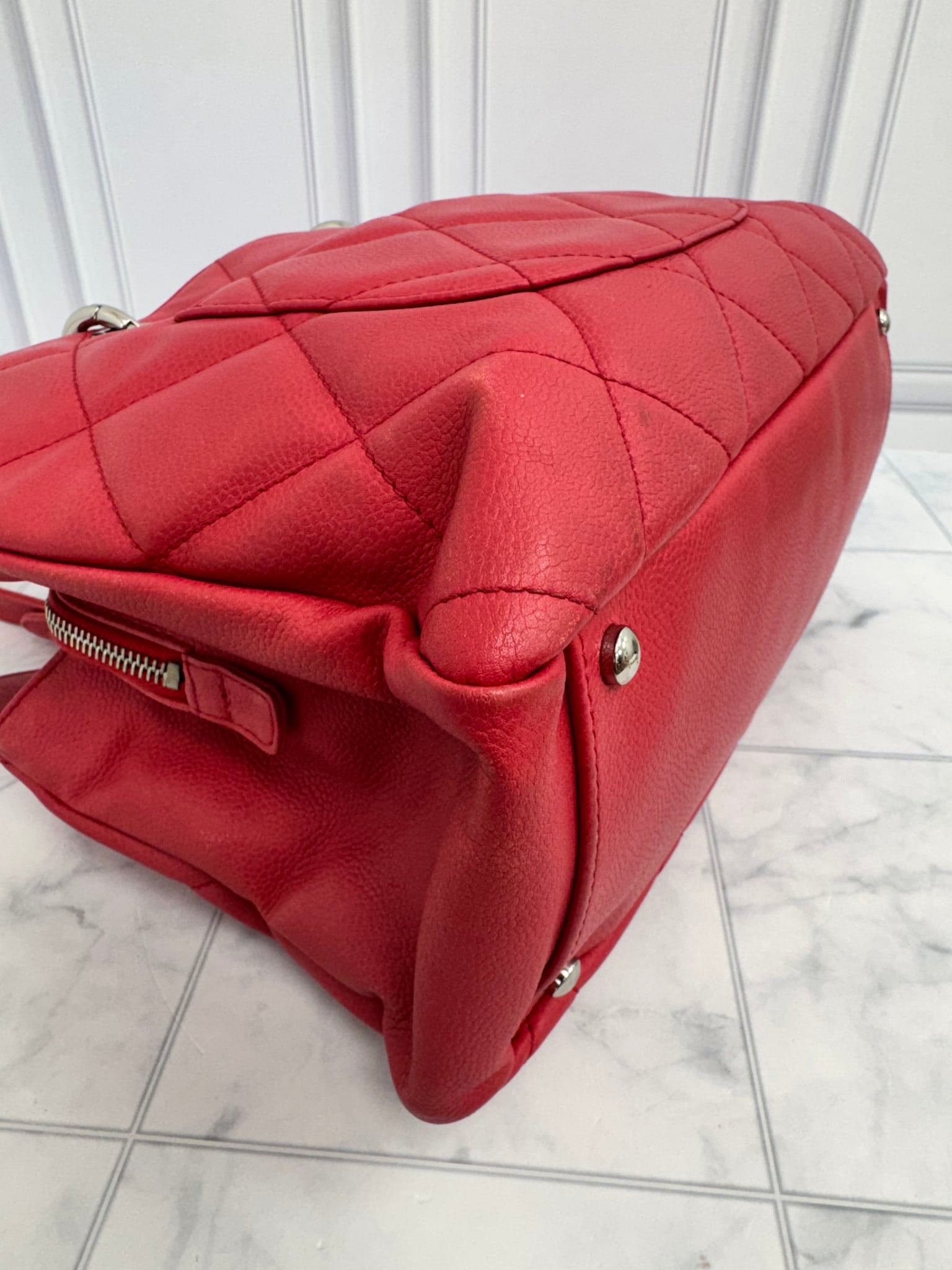 Chanel Red Quilted Caviar Leather Timeless CC Medium Soft Shopping Tote