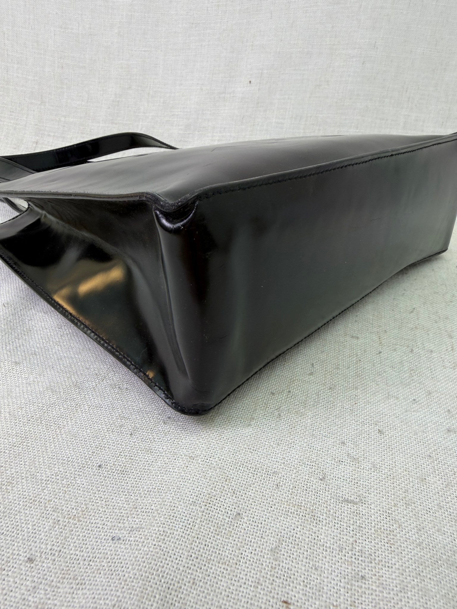 Chanel Vintage Black Patent Leather CC Shoulder Tote