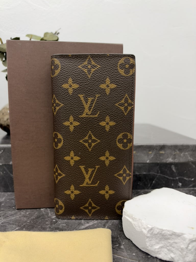 Louis Vuitton Monogram Brazza Wallet