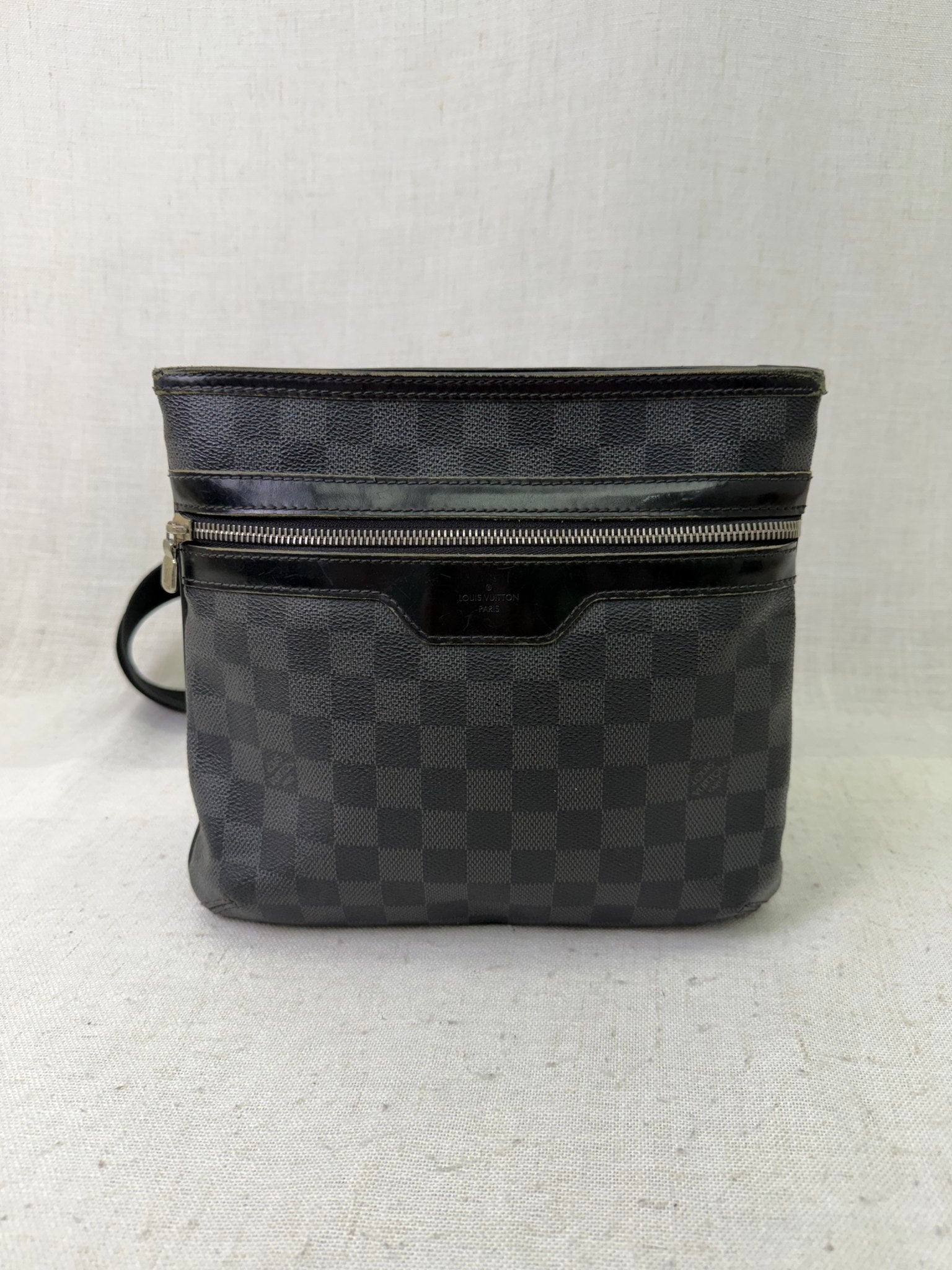 Louis Vuitton Damier Graphite  Thomas Messenger Bag