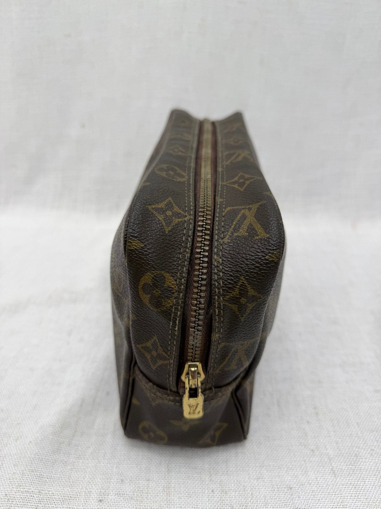 Louis Vuitton Toiletries 27