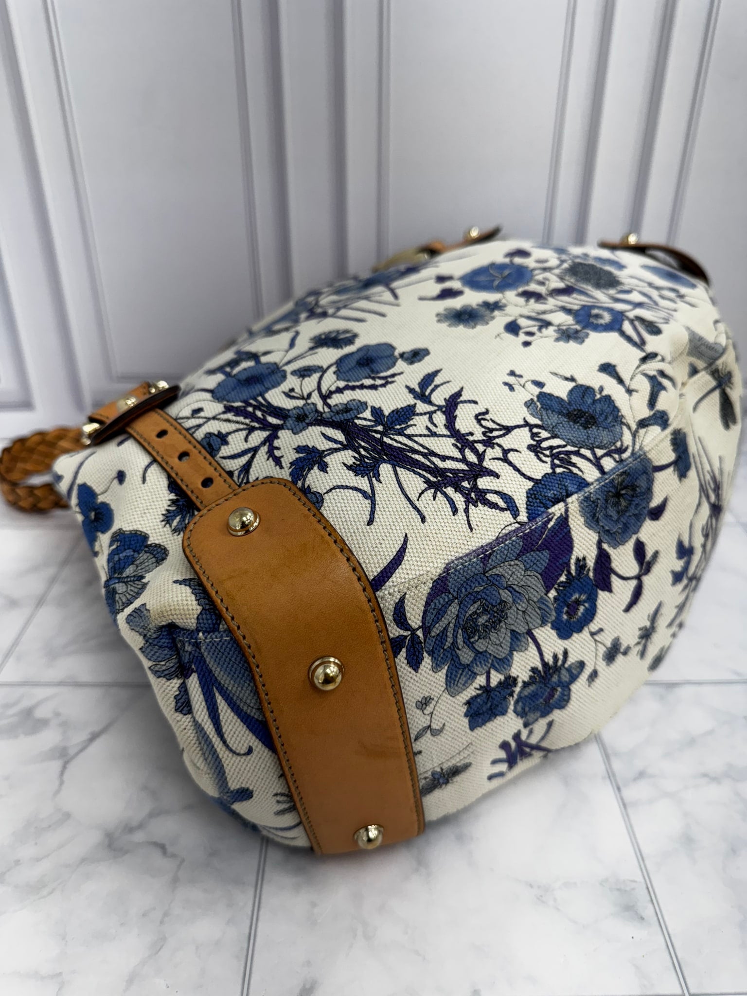 Gucci White & Blue Floral Print Canvas Pelham Large Tote Bag