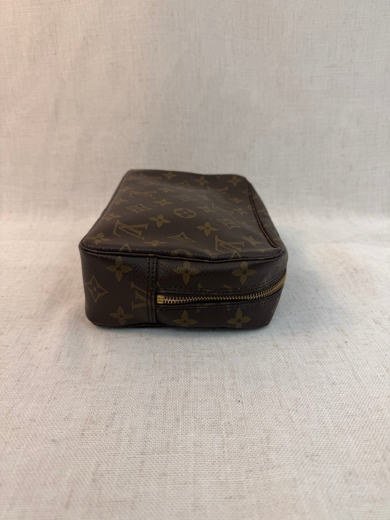 Louis Vuitton Monogram Trousse 23 Pouch