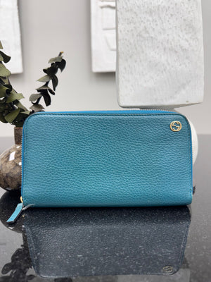 Gucci Turquoise Grained Leather Zippy Wallet