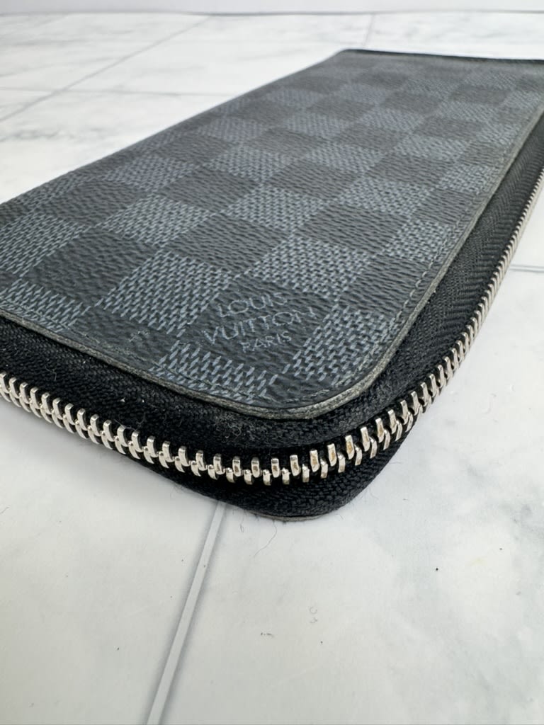 Louis Vuitton Damier Cobalt Zippy Wallet