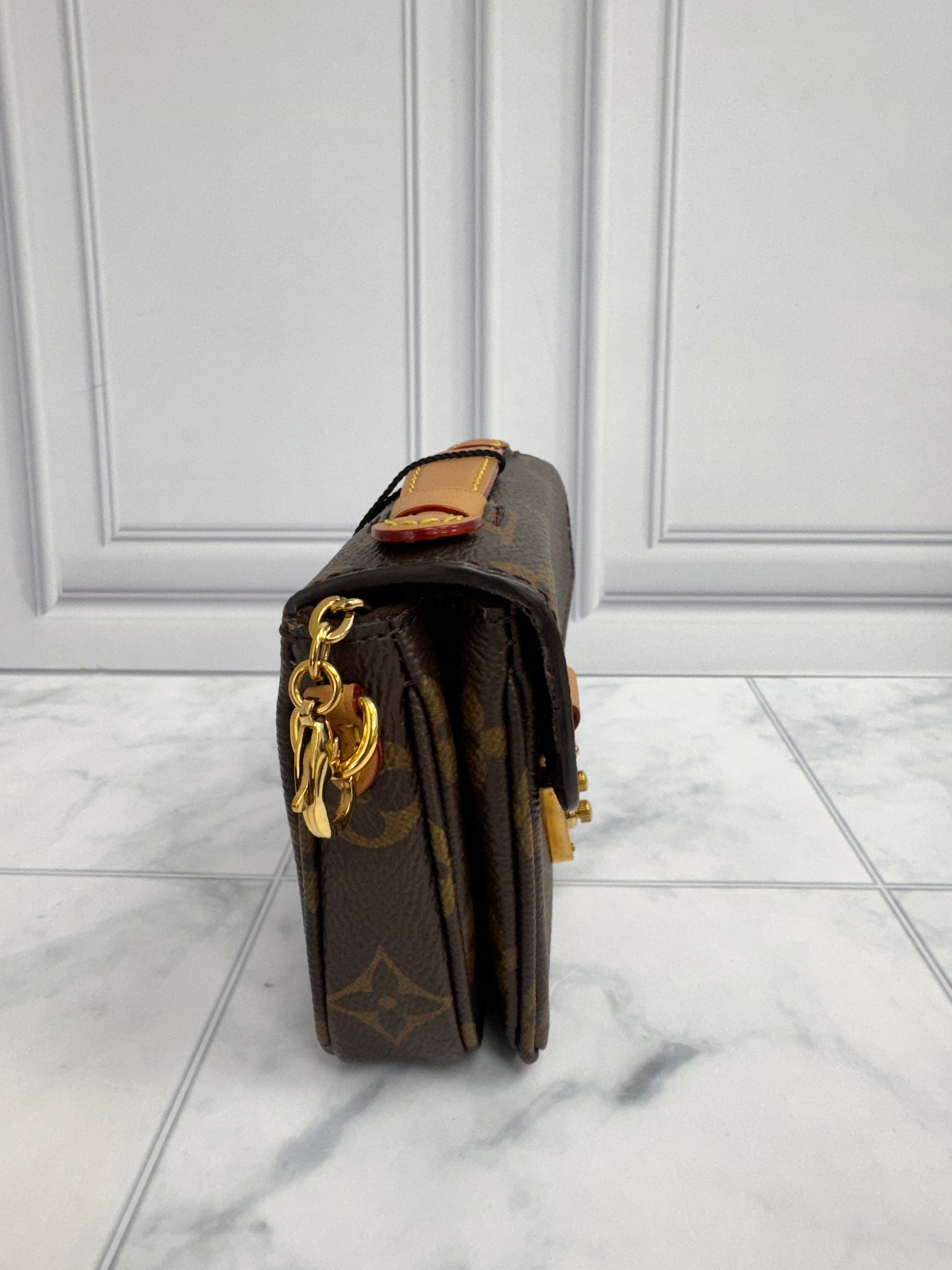 LIKE NEW - Louis Vuitton Monogram Micro Metis