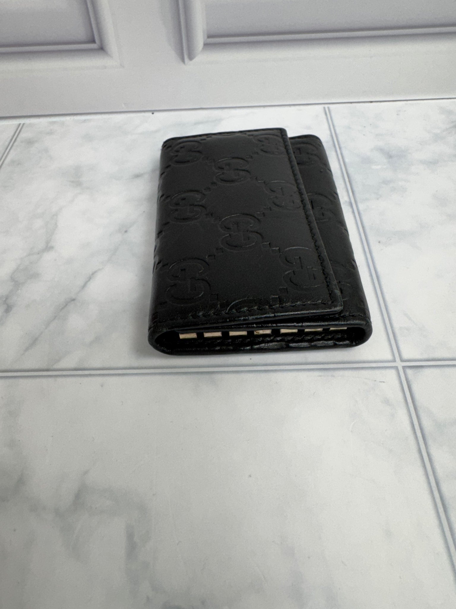Gucci Black GG Embossed Leather 6 Key Case