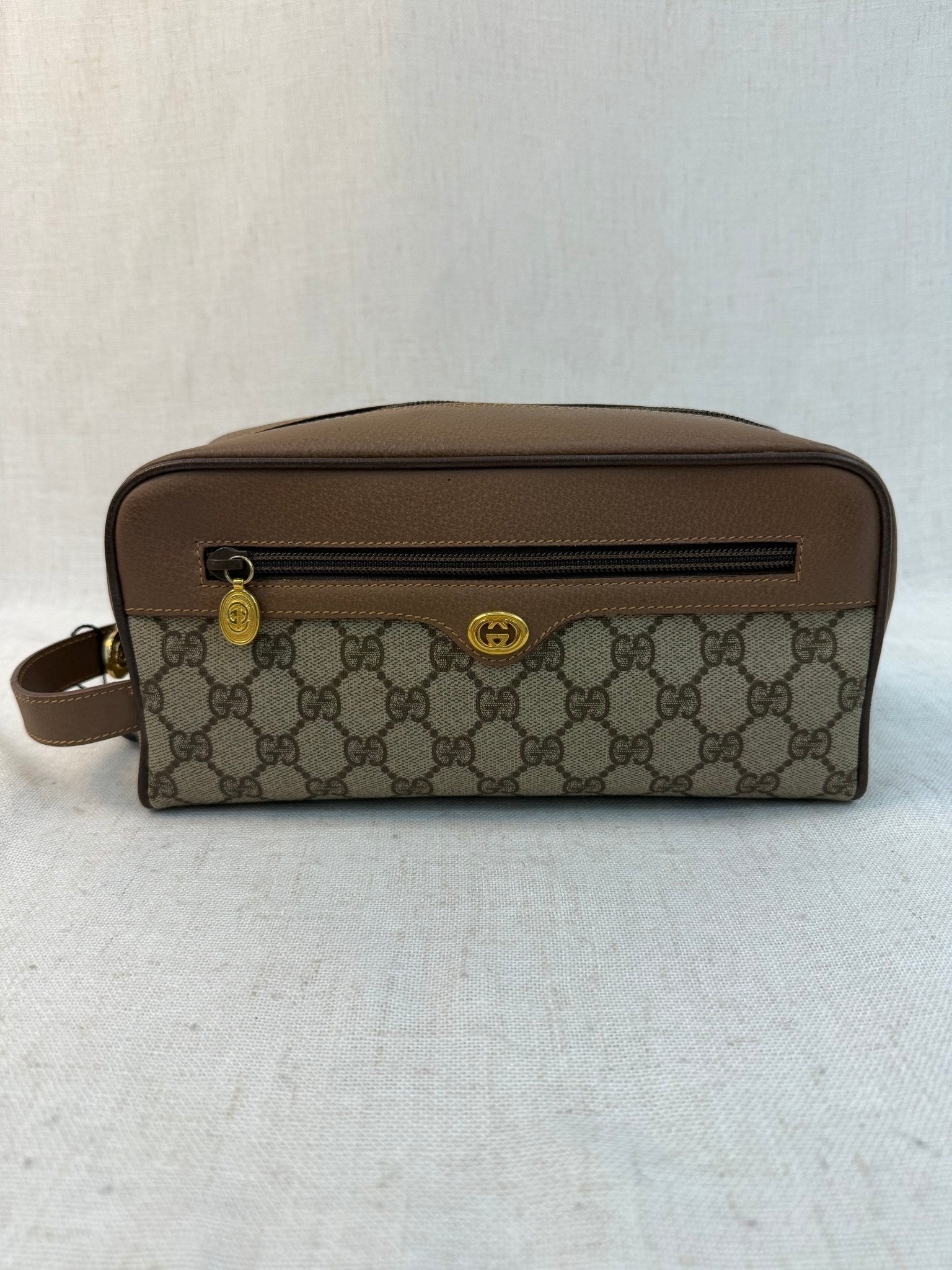Gucci Brown Coated Canvas GG Print Vintage Toiletry Case