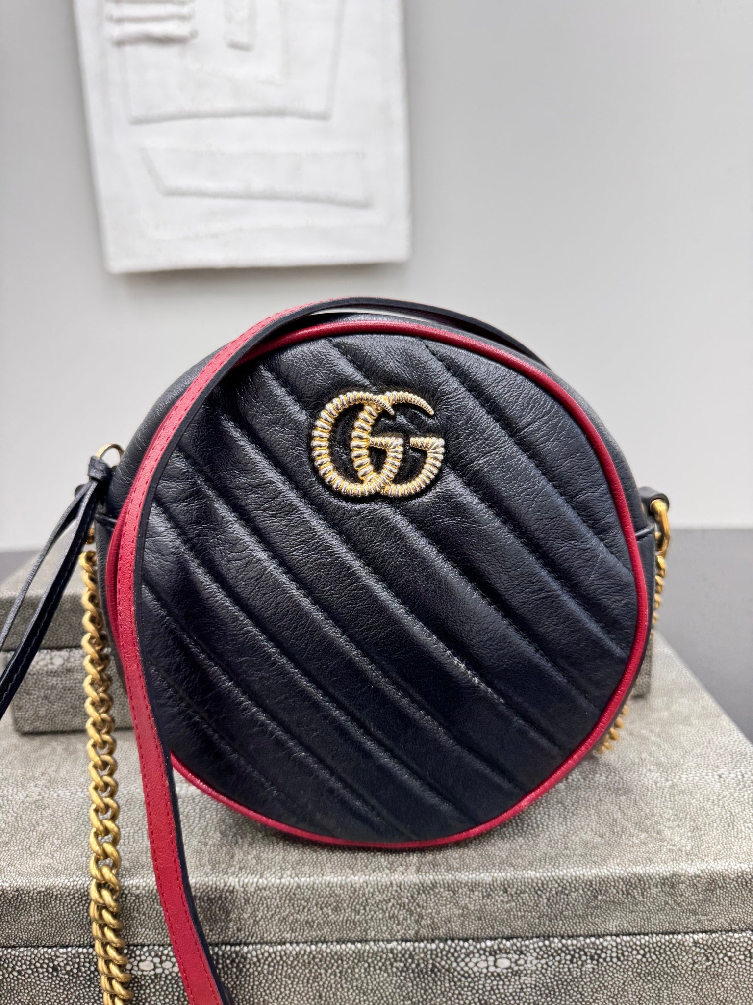 Gucci Black And Red Diagonal Quilted Leather Mini Round Shoulder Bag
