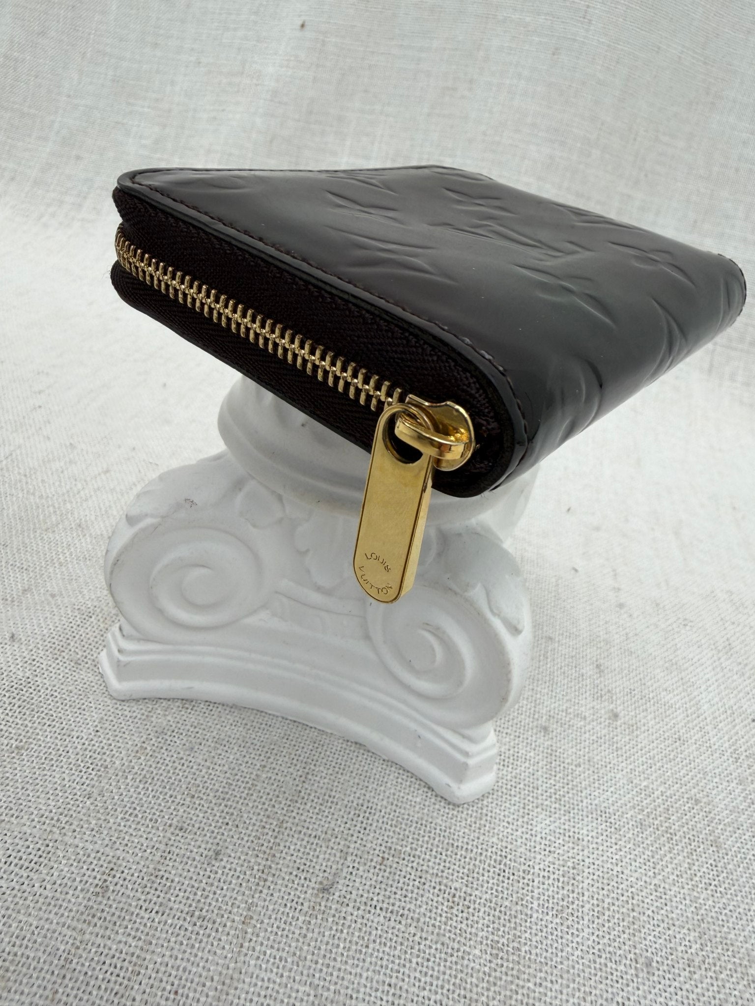 Louis Vuitton Amarante Vernis Compact Zippy Wallet