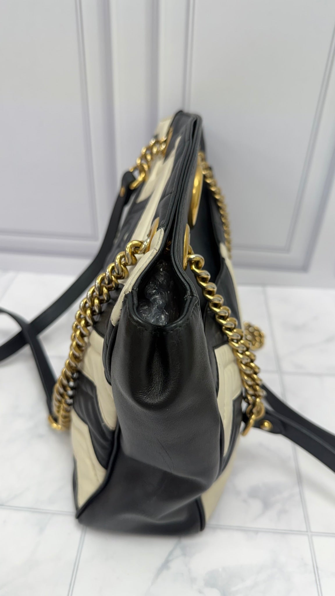 Gucci Black & White Chevron Leather Marmont Chain Shoulder Bag