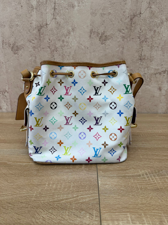 https://res.cloudinary.com/dyql5hig8/image/upload/v1758728638/rgsk9us242eklk58g5va.jpg
