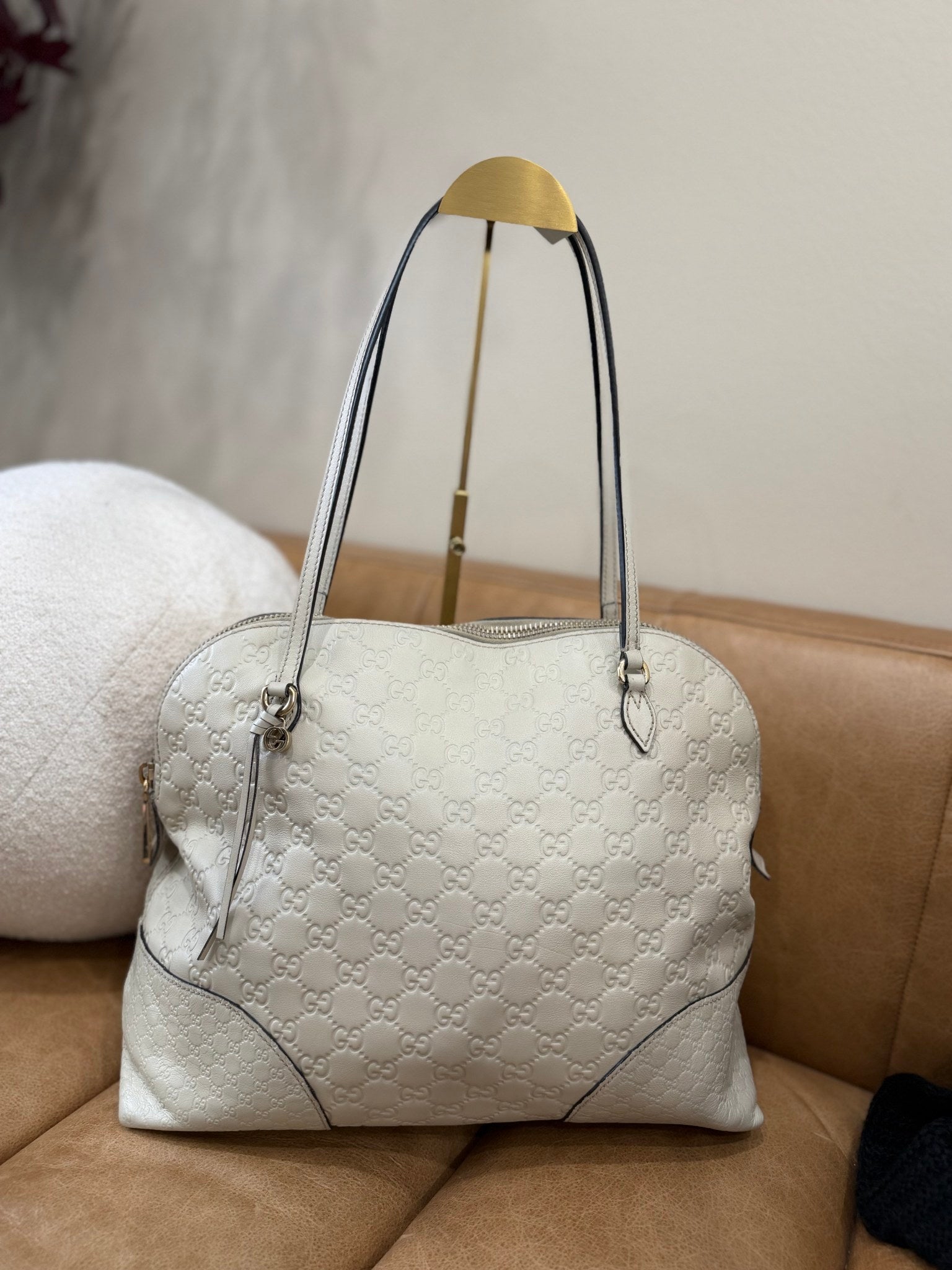 Gucci Ivory Guccissima Interlocking G Dome Tote
