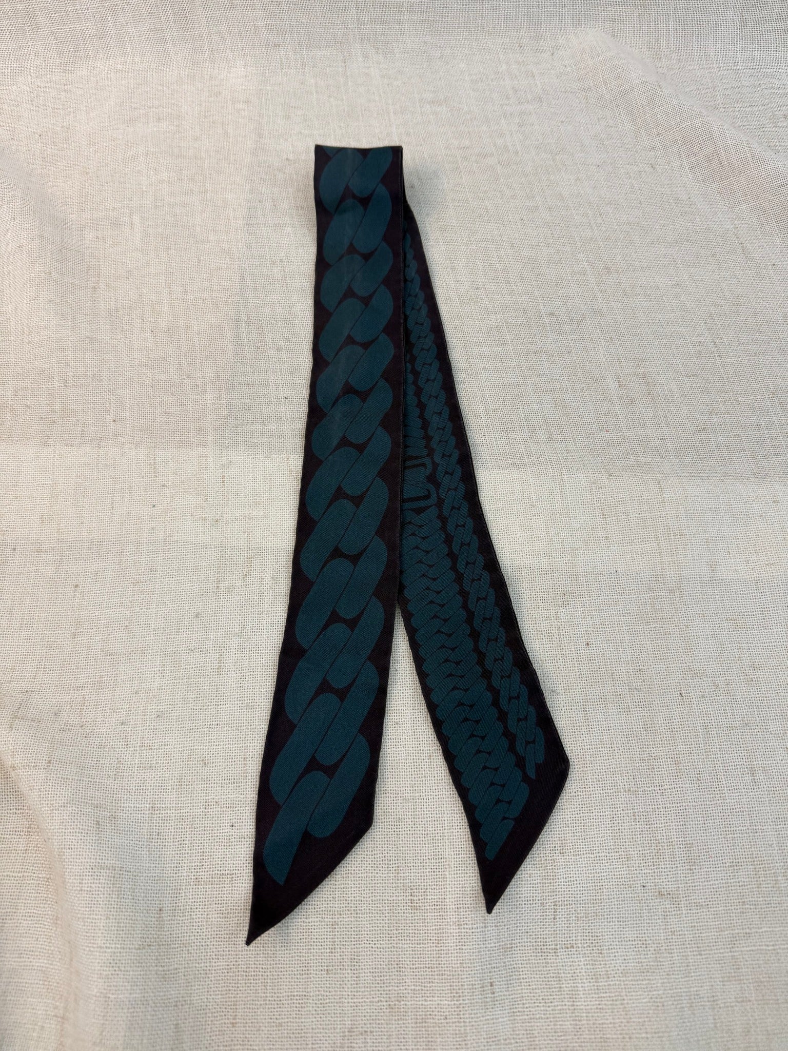 Hermes Navy Silk Clic C'est Noue Twilly