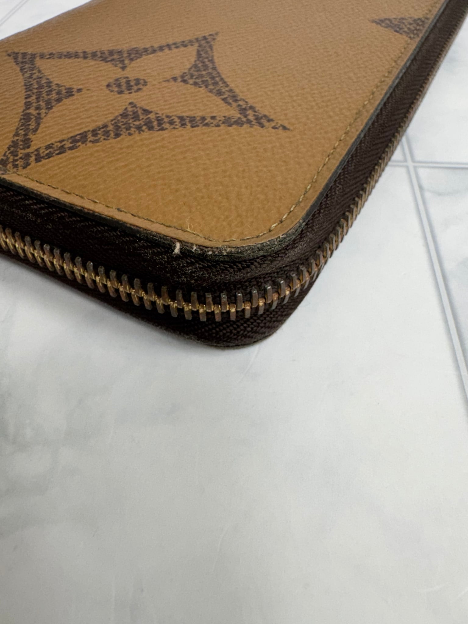 Louis Vuitton Reverse Giant Monogram Long Zippy Wallet