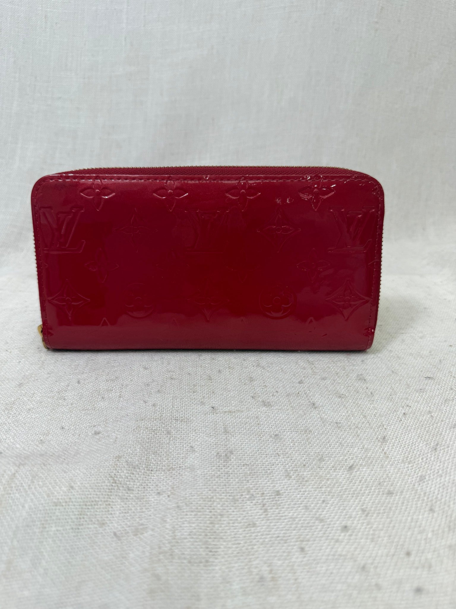 Louis Vuitton Red Vernis Leather Zippy Wallet 