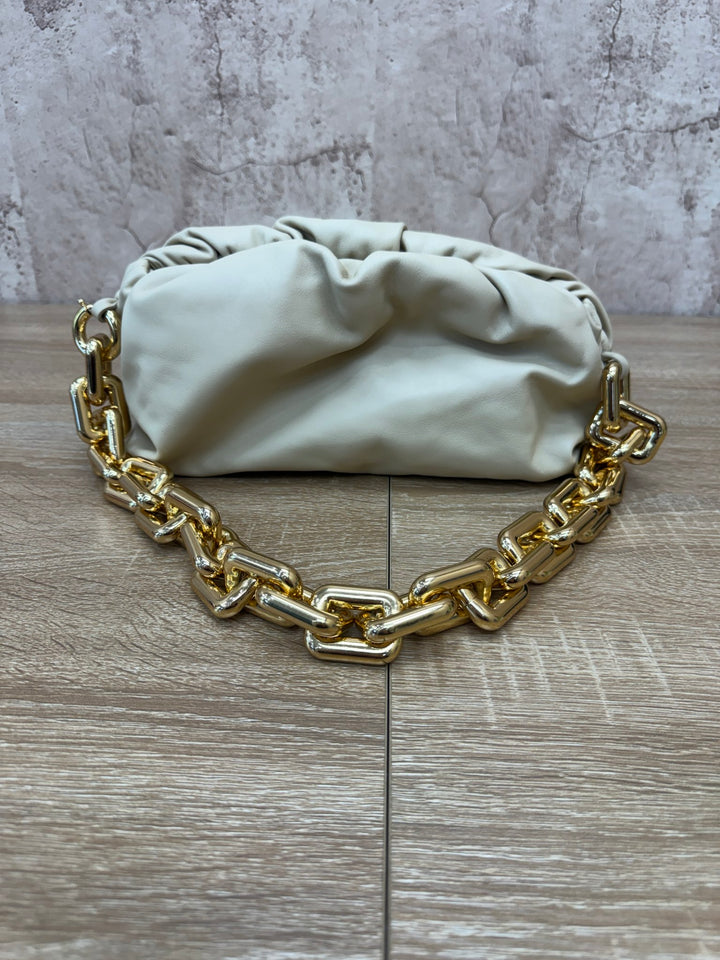 https://res.cloudinary.com/dyql5hig8/image/upload/v1758304173/ronuexjvocapezwvutse.jpg