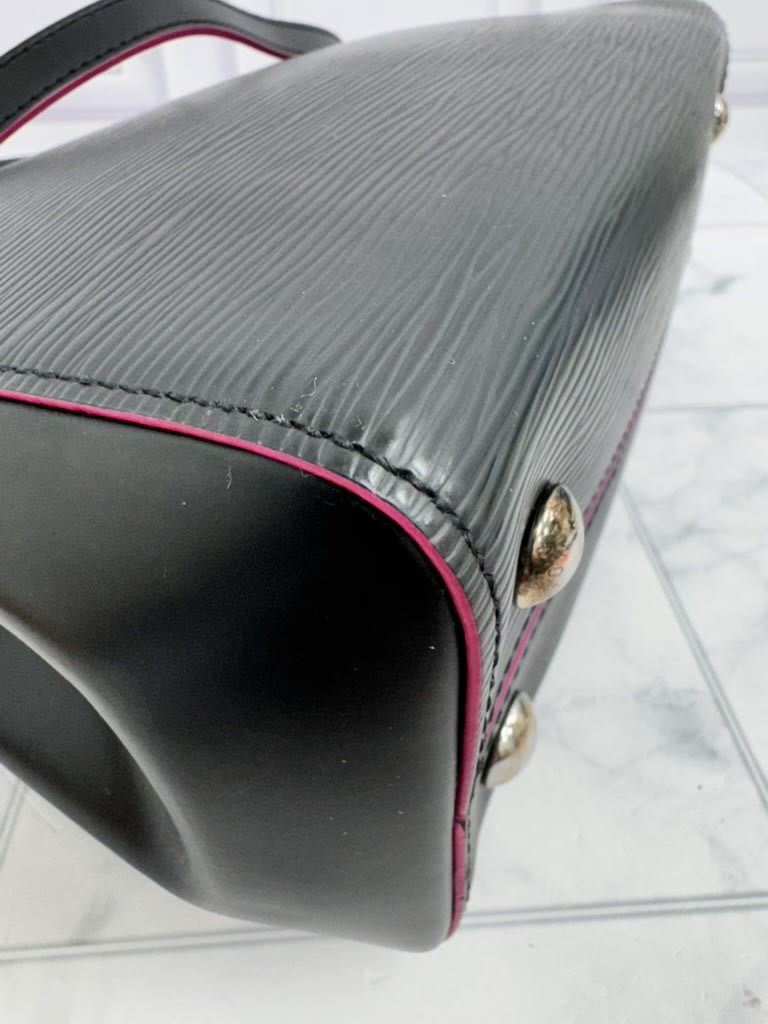 LIKE NEW - Louis Vuitton Black Epi Cluny Bag BB