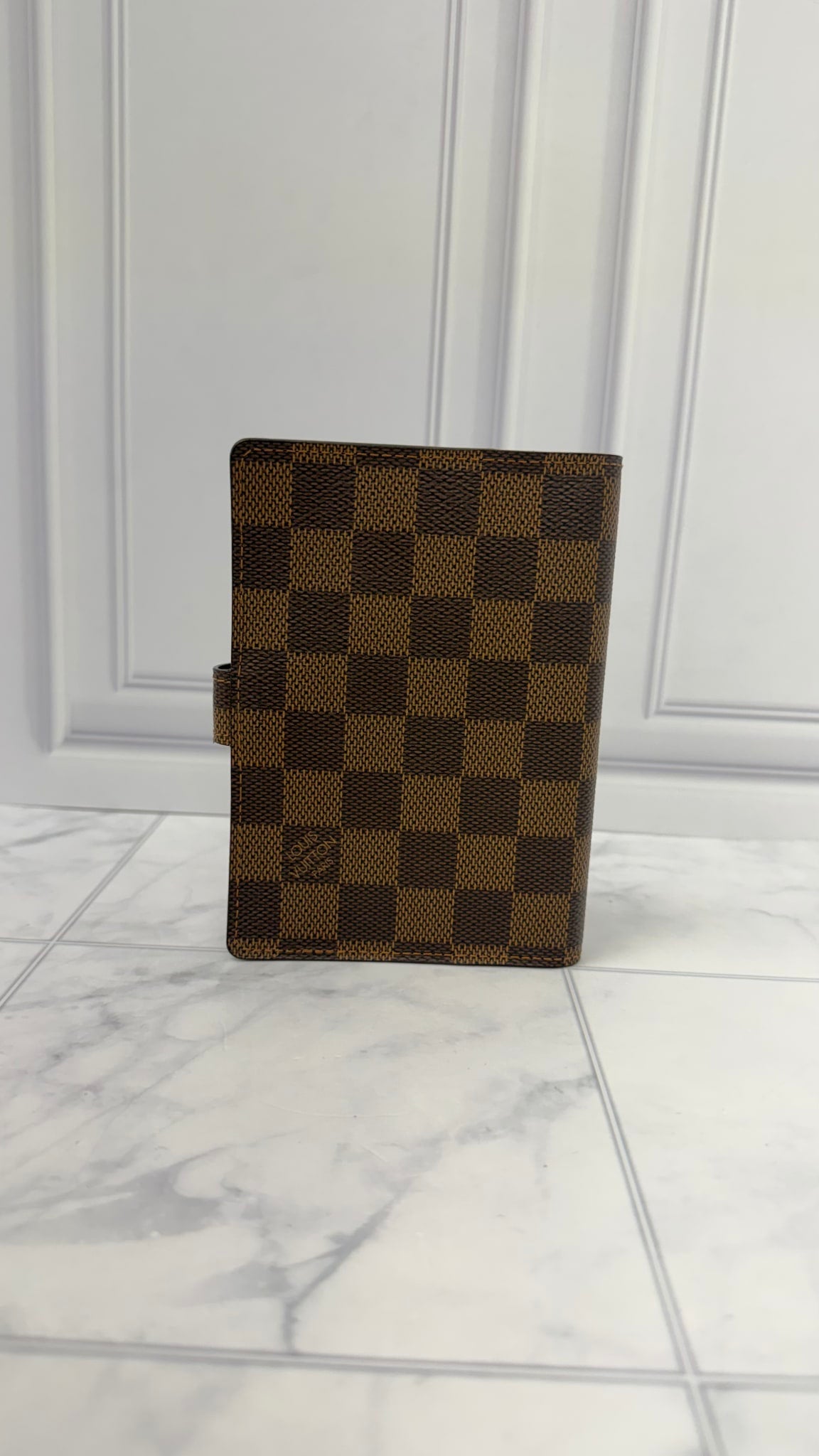 LIKE NEW - Louis Vuitton Damier Ebene Passport Agenda PM