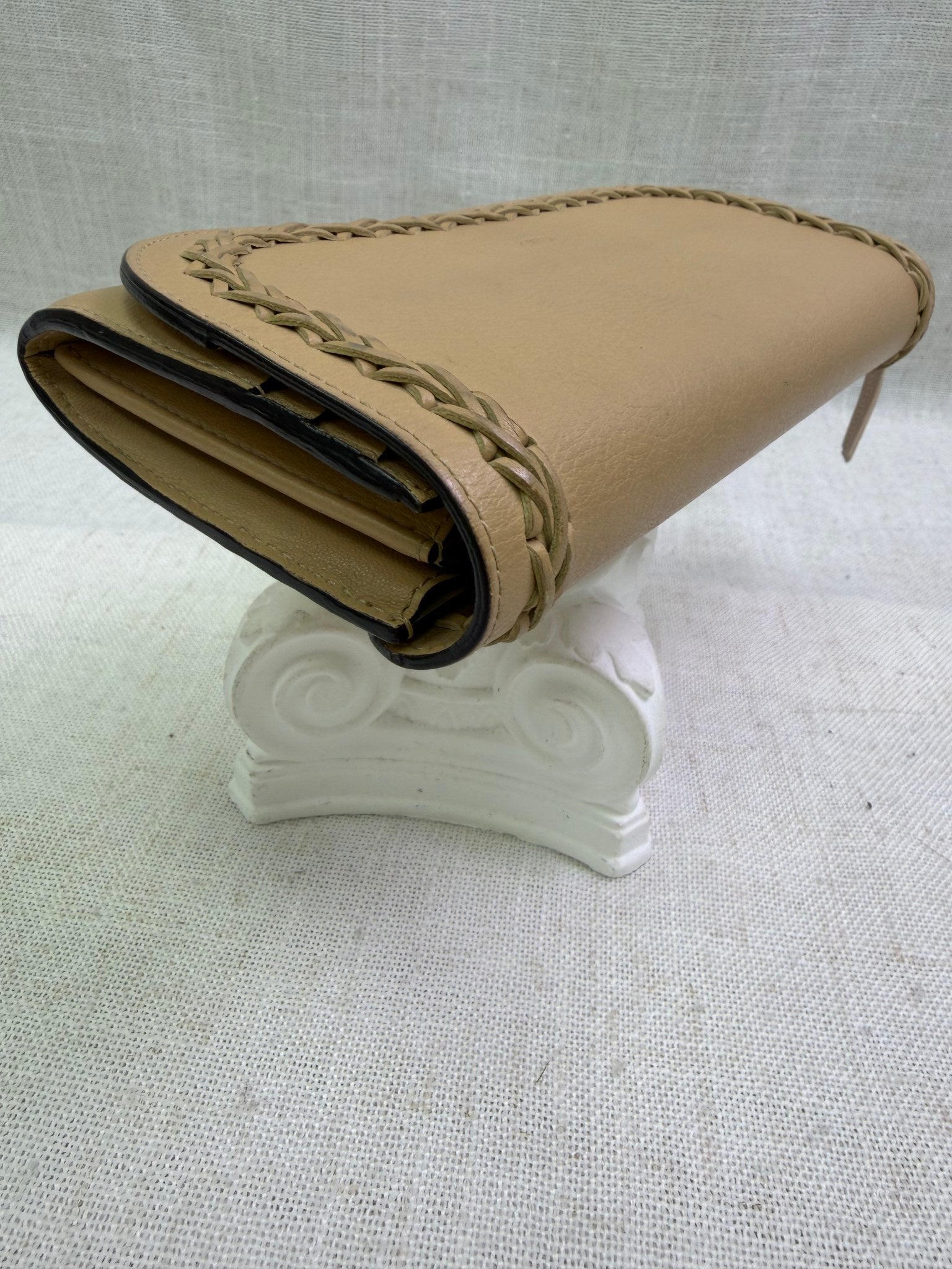 Chloe Beige Grained Leather Woven Hudson Long Wallet