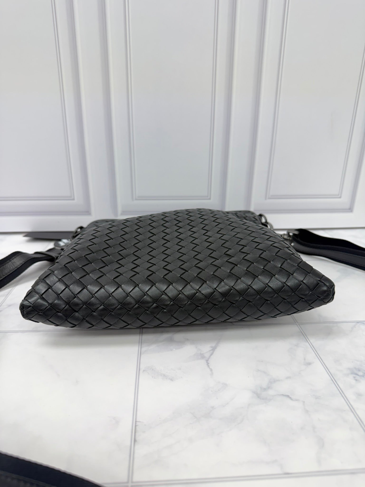Bottega Veneta Black Intrecciato Leather Messenger Bag 