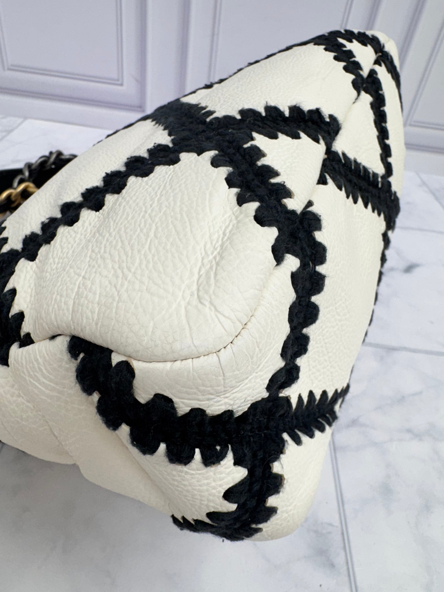  Chanel 19 White And Black Crochet Calfskin Medium Flap Bag 