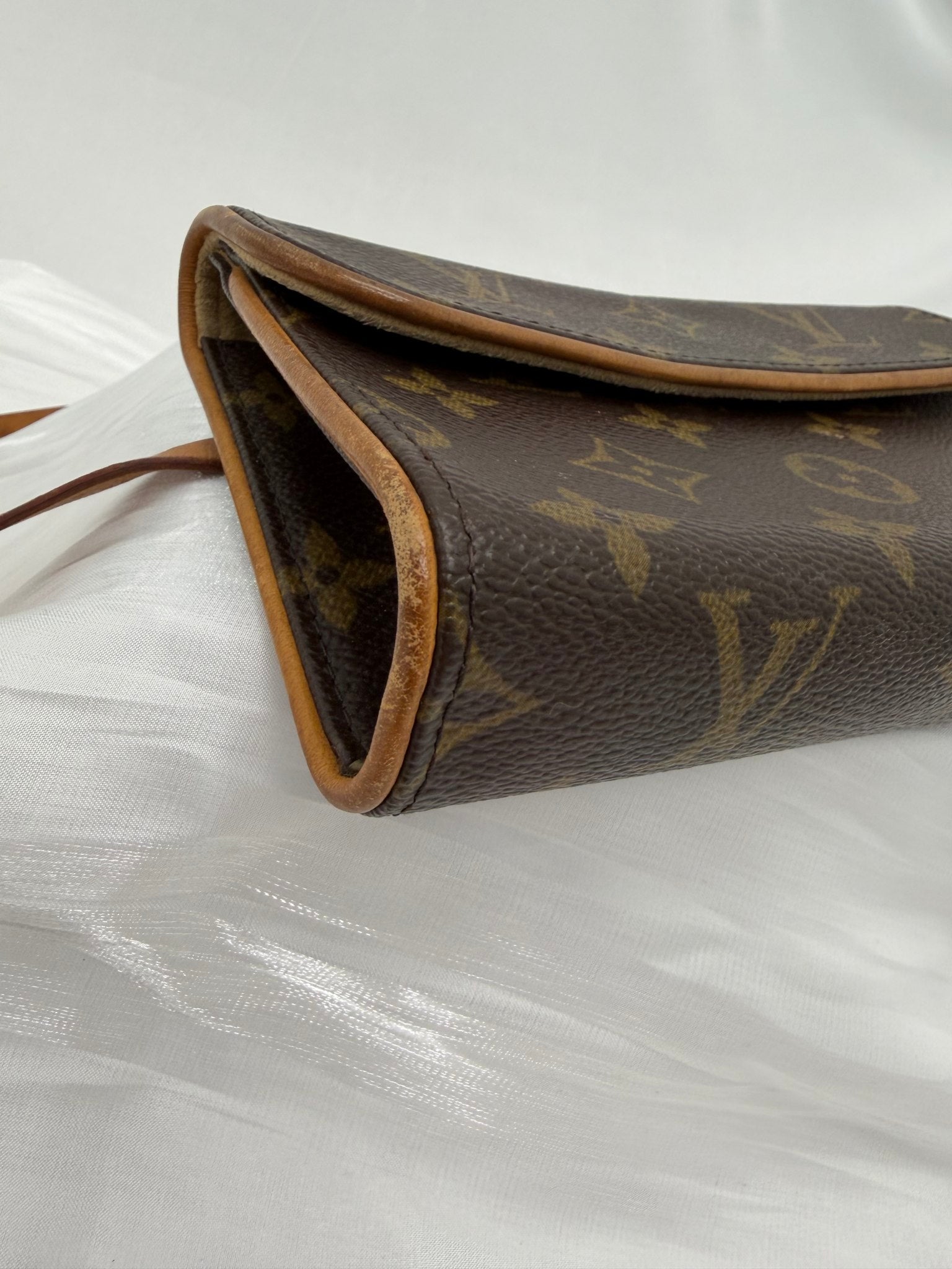 Louis Vuitton Monogram Pochette Florentine