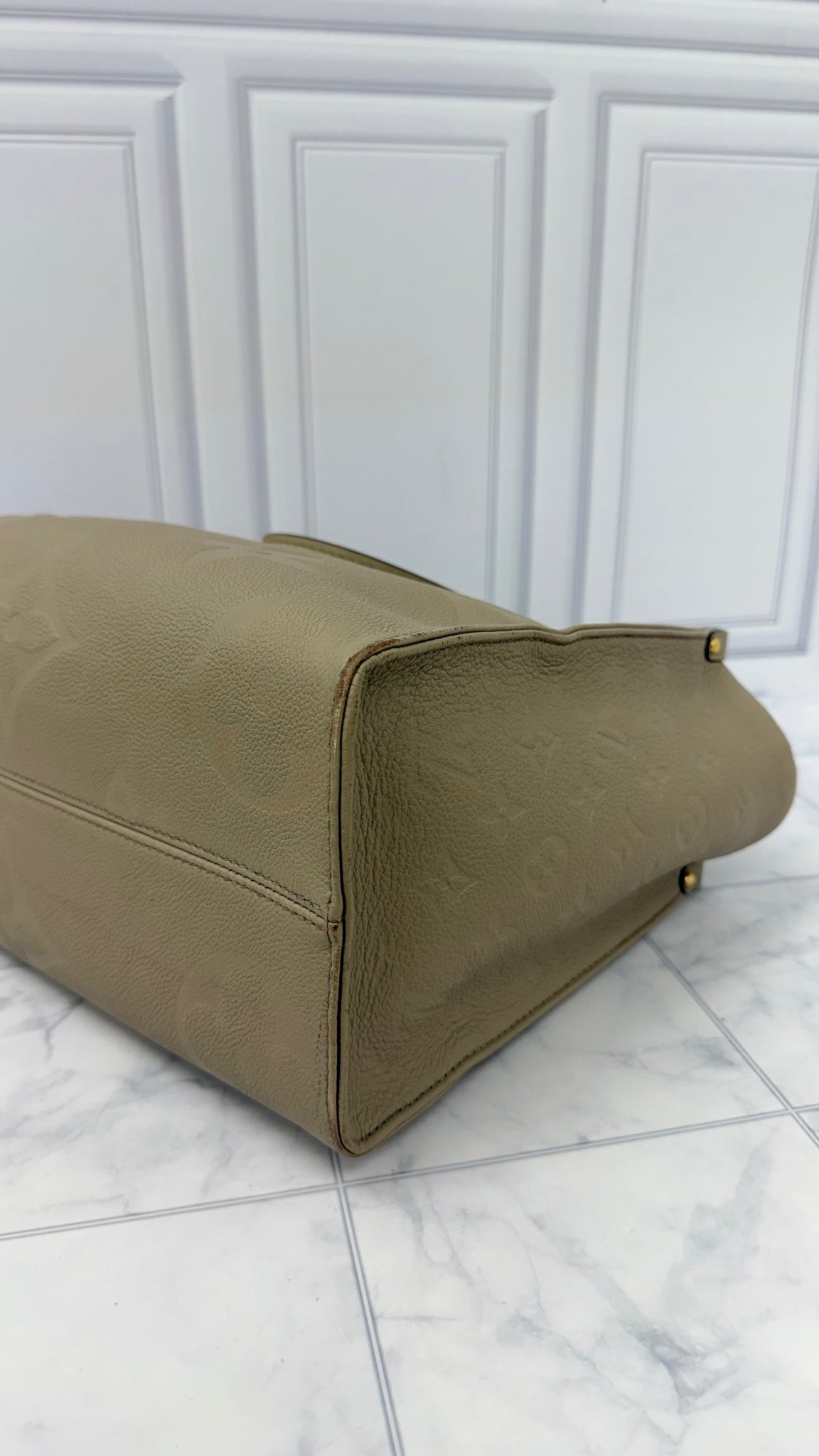 Louis Vuitton Monogram Turtledove Empreinte Leather On The Go MM 