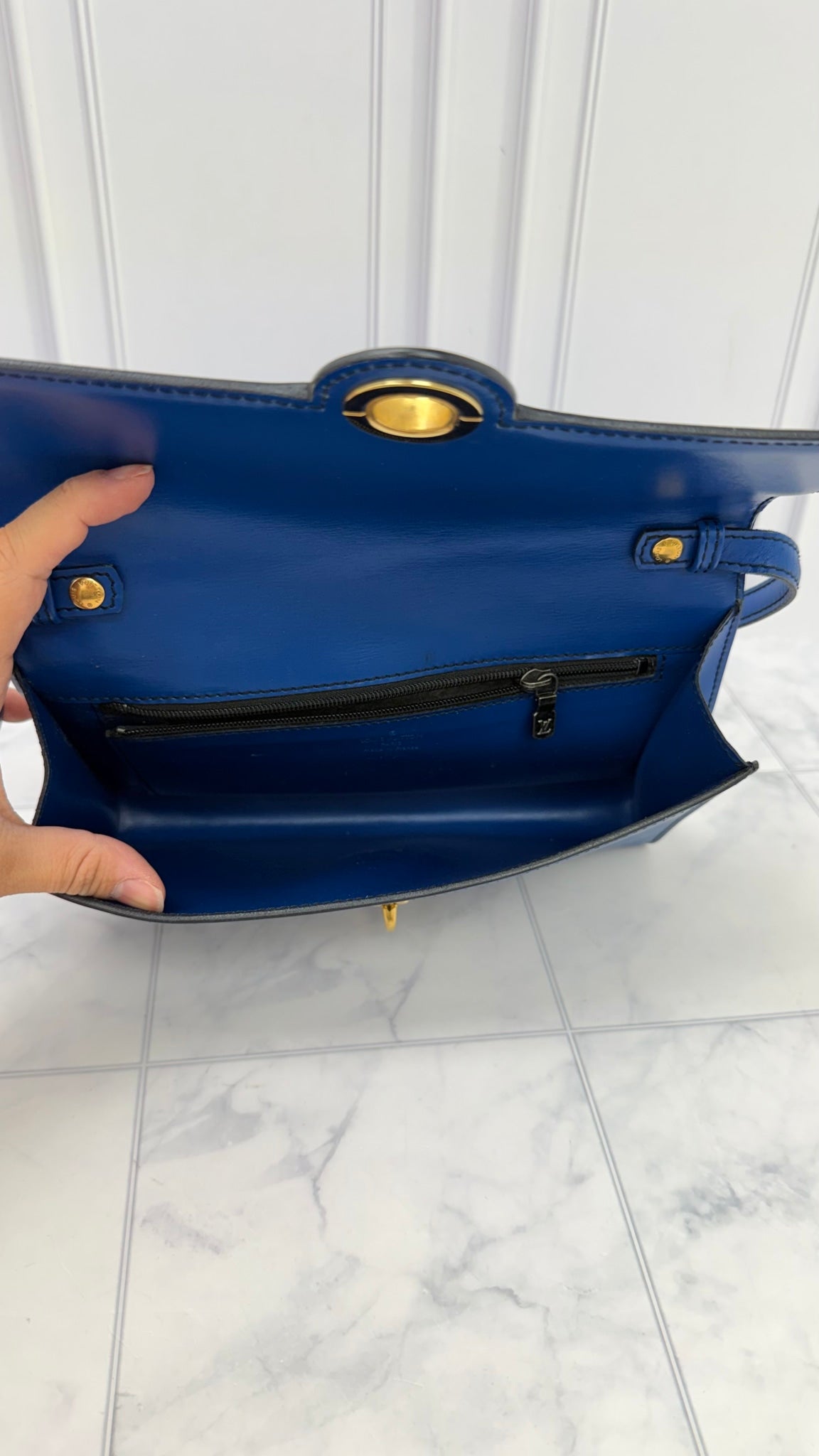 Louis Vuitton Blue Epi Leather Arche Pochette Shoulder Bag 