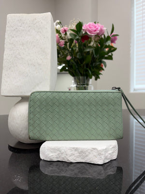 Bottega Green Intrecciato Zippy Wallet