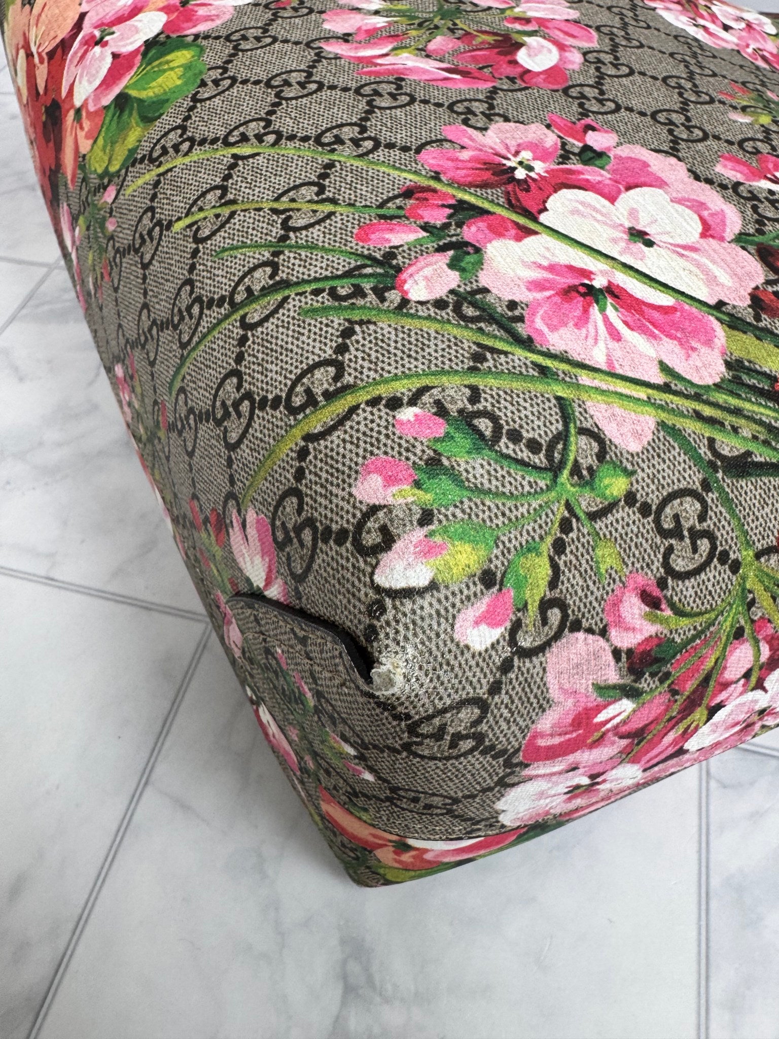 Gucci Bloom Multicolor Coated Canvas Reversible Tote & Wallet Bundle