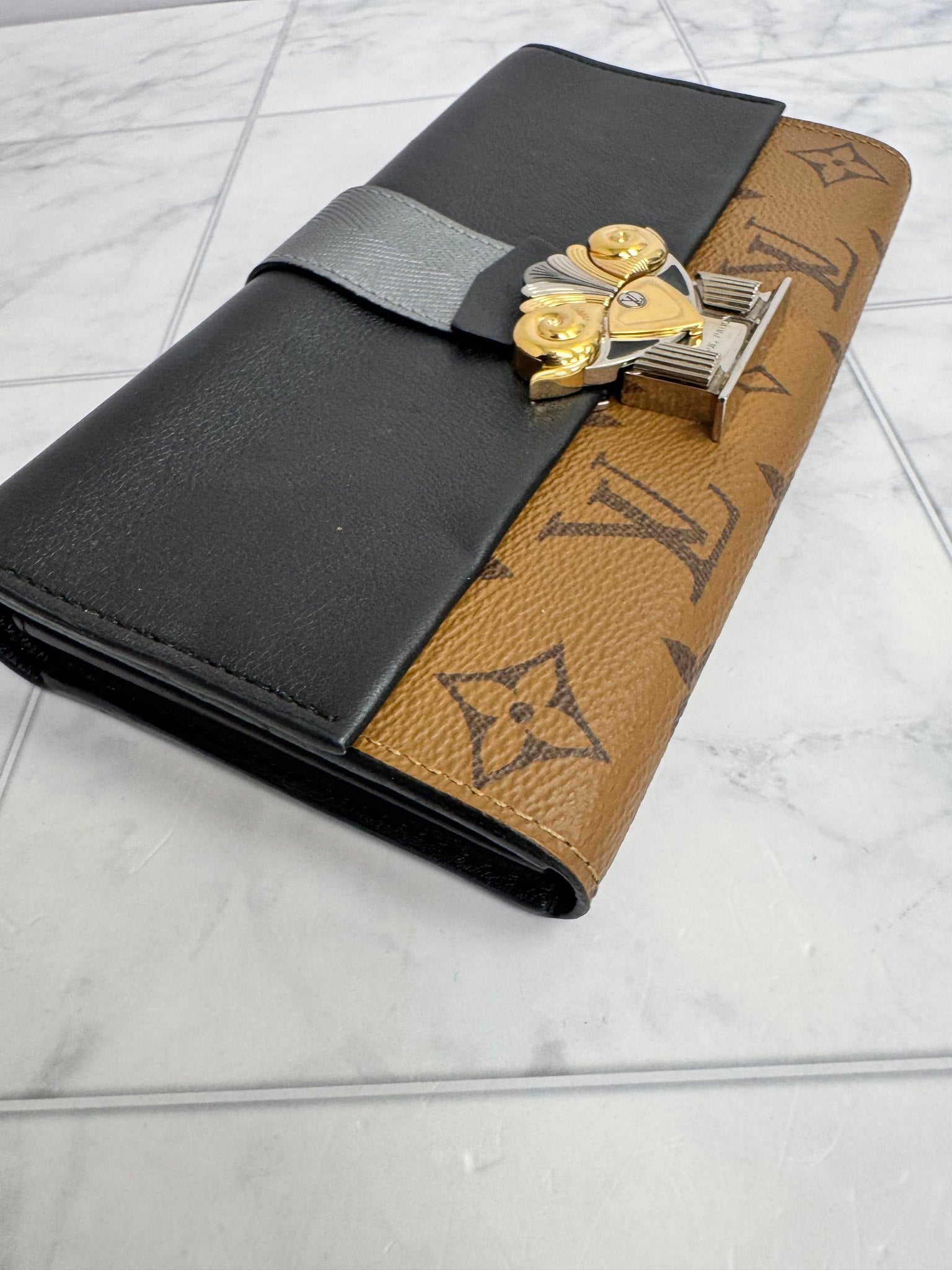 Louis Vuitton Reverse Monogram Column Clutch
