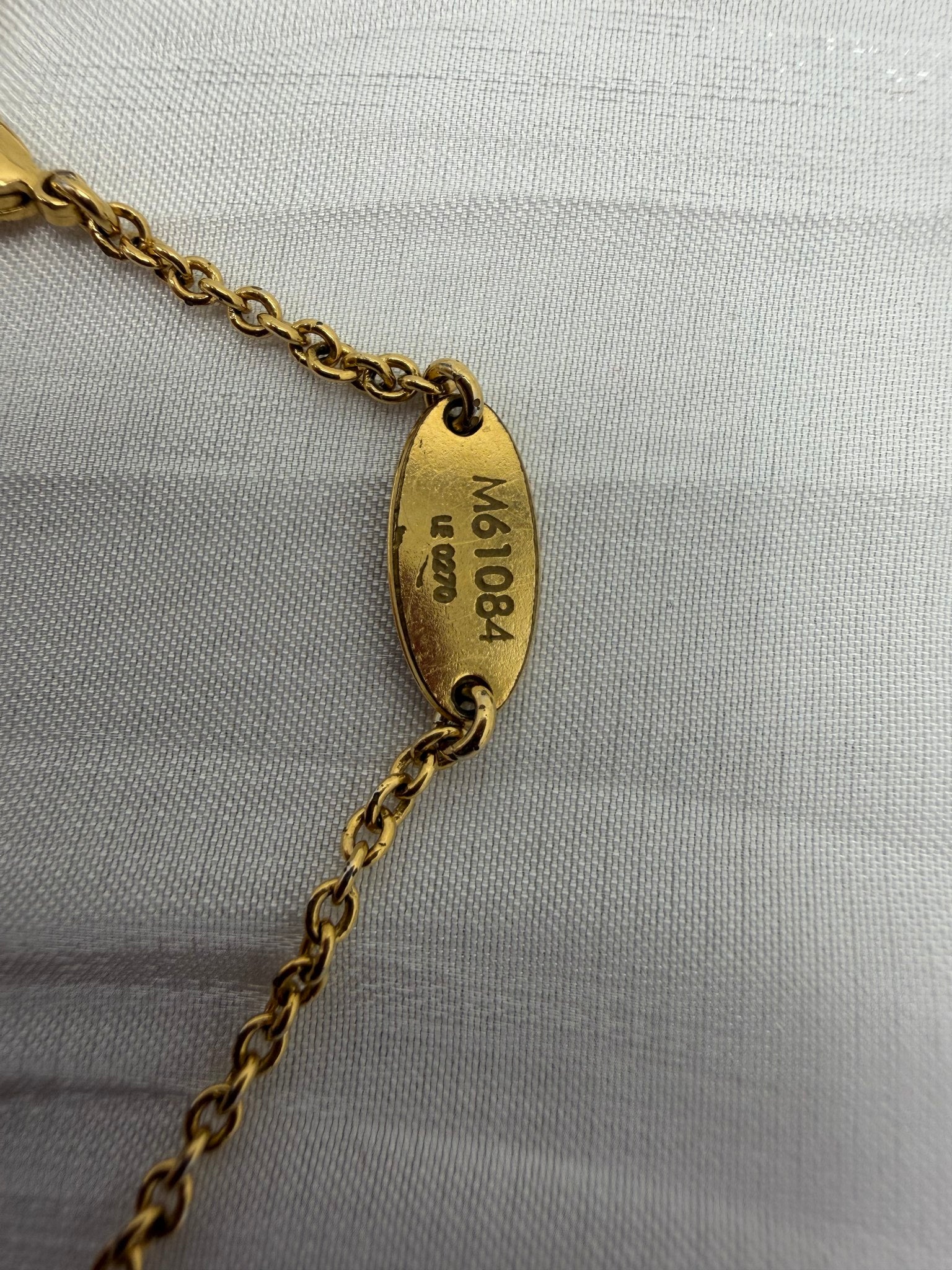 Louis Vuitton Gold Tone Essential V Bracelet 