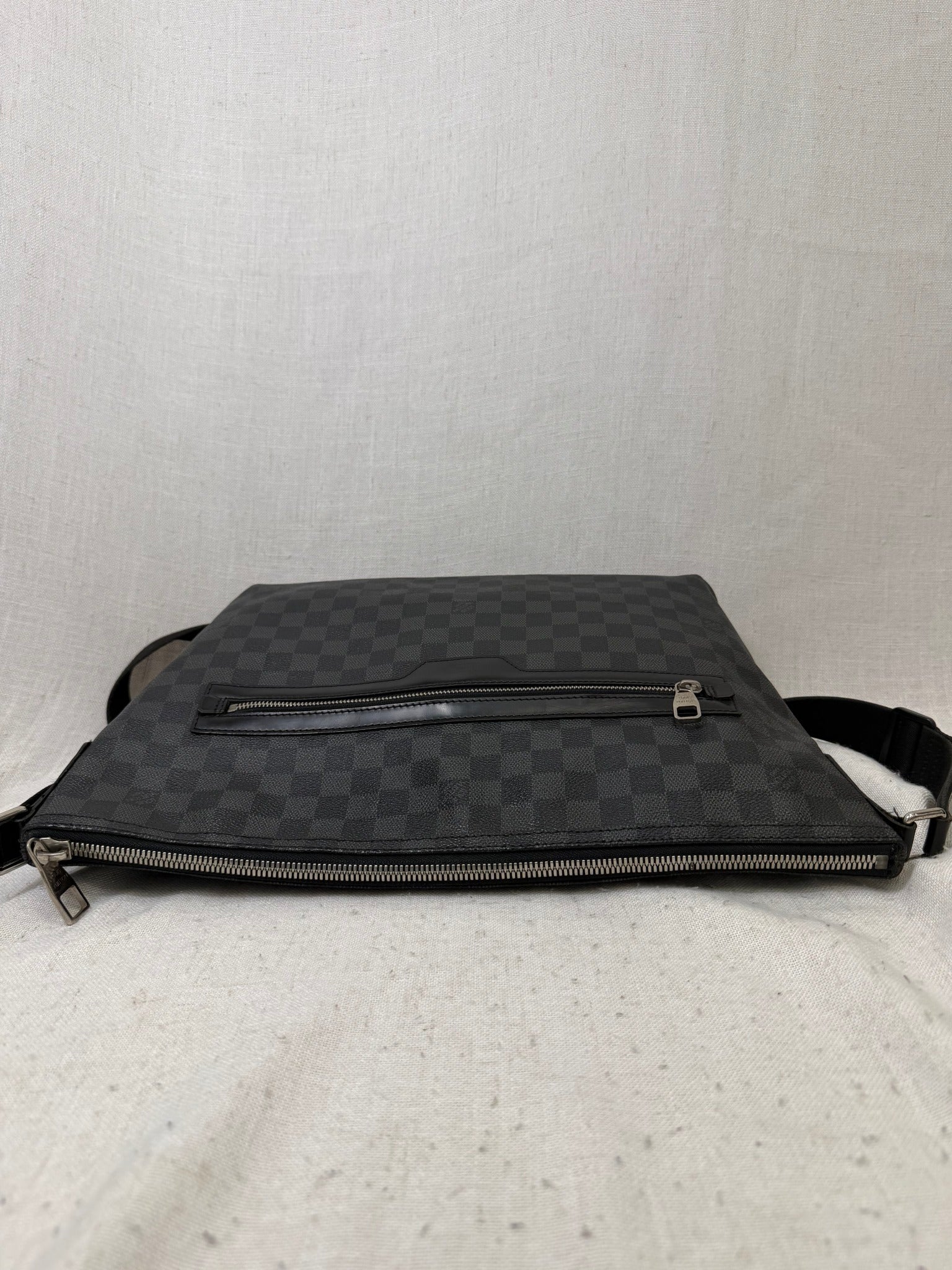 Louis Vuitton Damier Graphite Mick MM Shoulder Bag