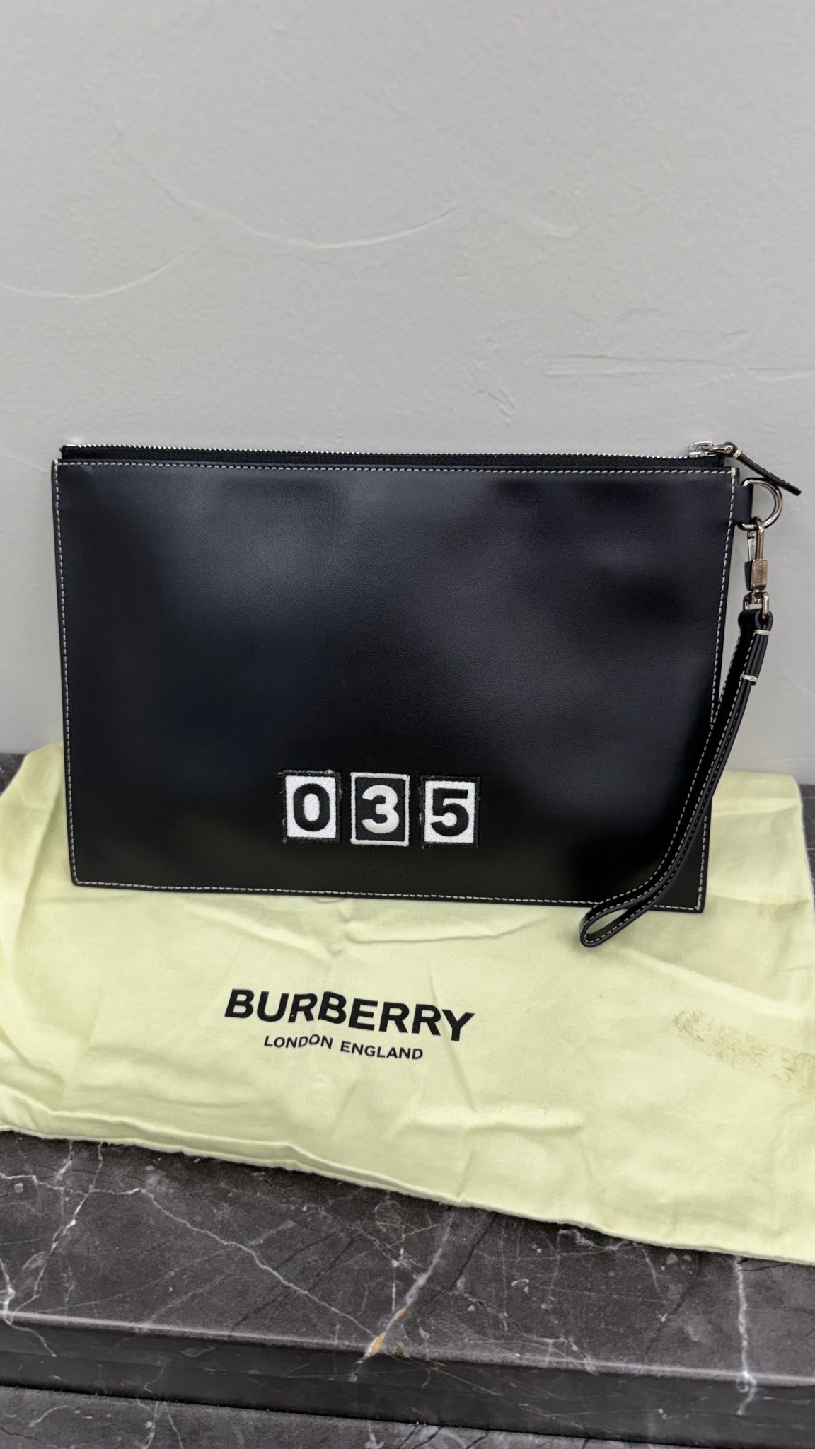 BRAND NEW- Burberry Black Leather Star Logo Location Wristlet Clutch