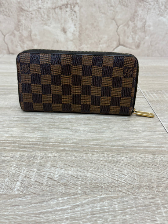 Louis Vuitton Damier Ebene Zippy Wallet