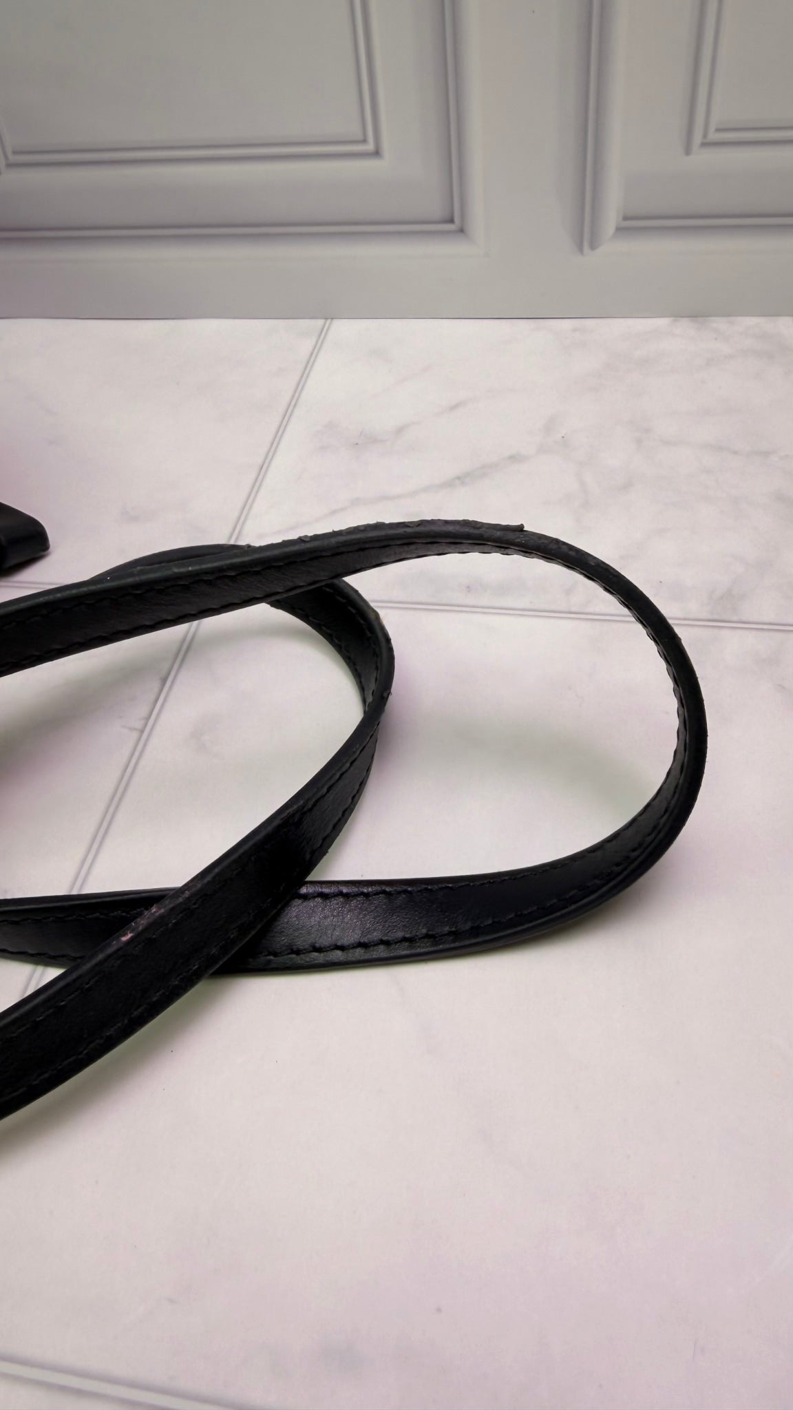 Louis Vuitton Black & Pink Fall for You Monogram Neo On The Go MM