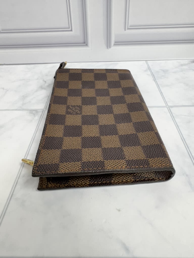 Louis Vuitton Damier Ebene Marais Pouch