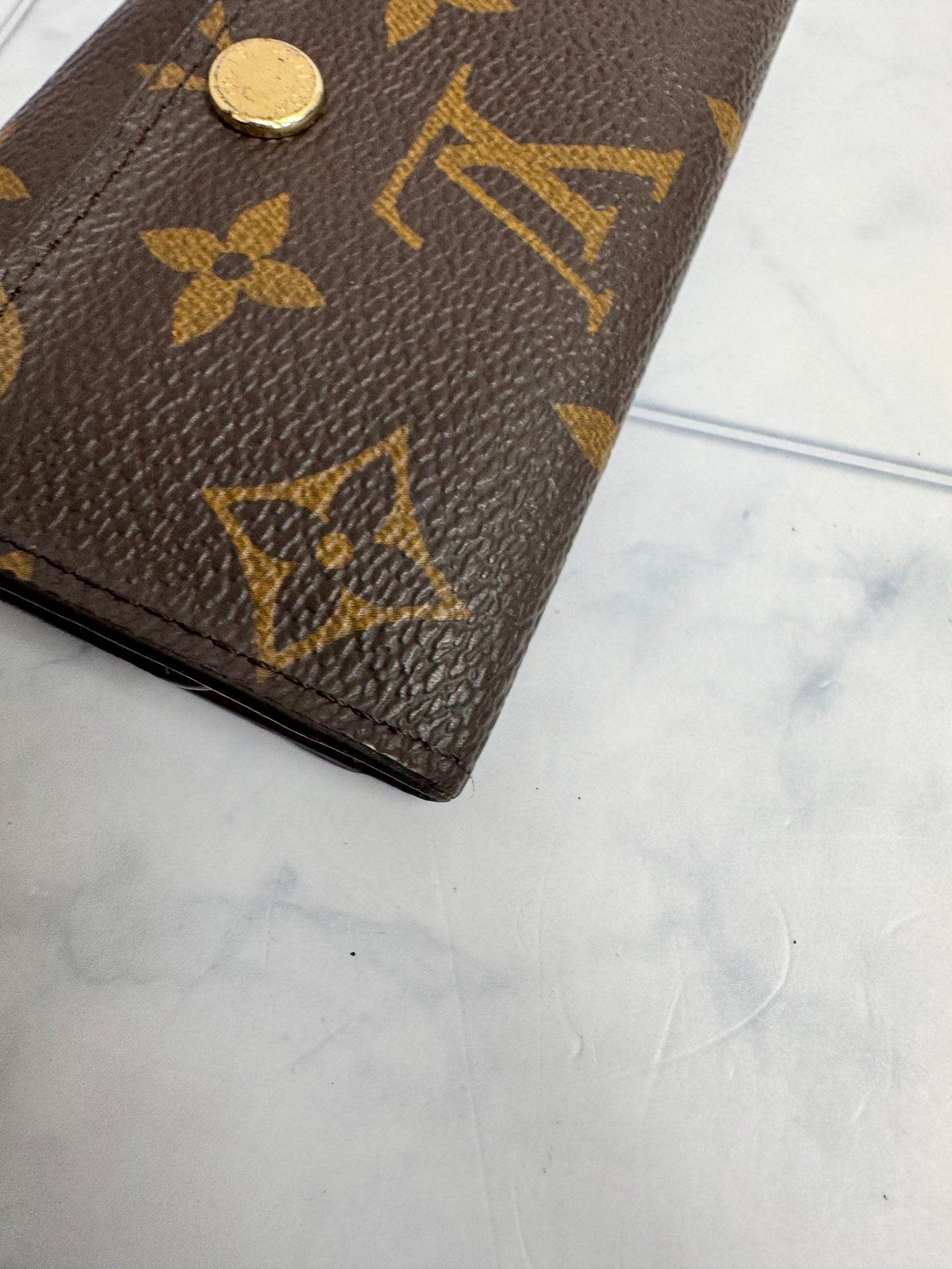 Louis Vuitton Monogram 6 Ring Key Case