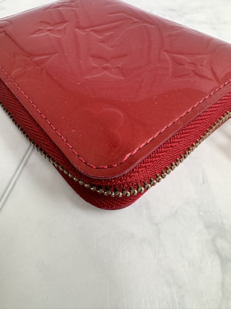 Louis Vuitton Red Vernis Compact Zippy